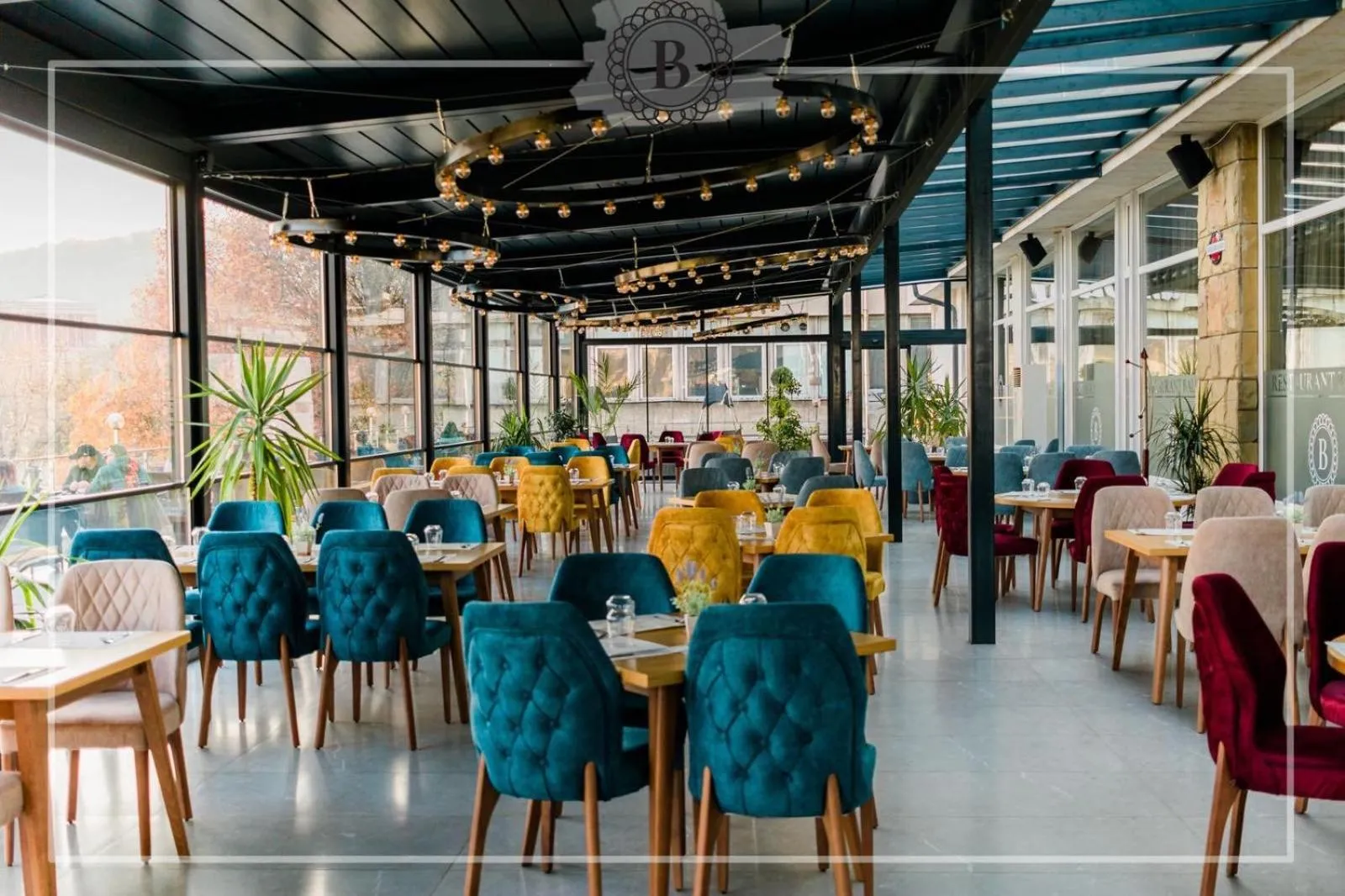 Restaurant/places to eat in Hotel Balkan