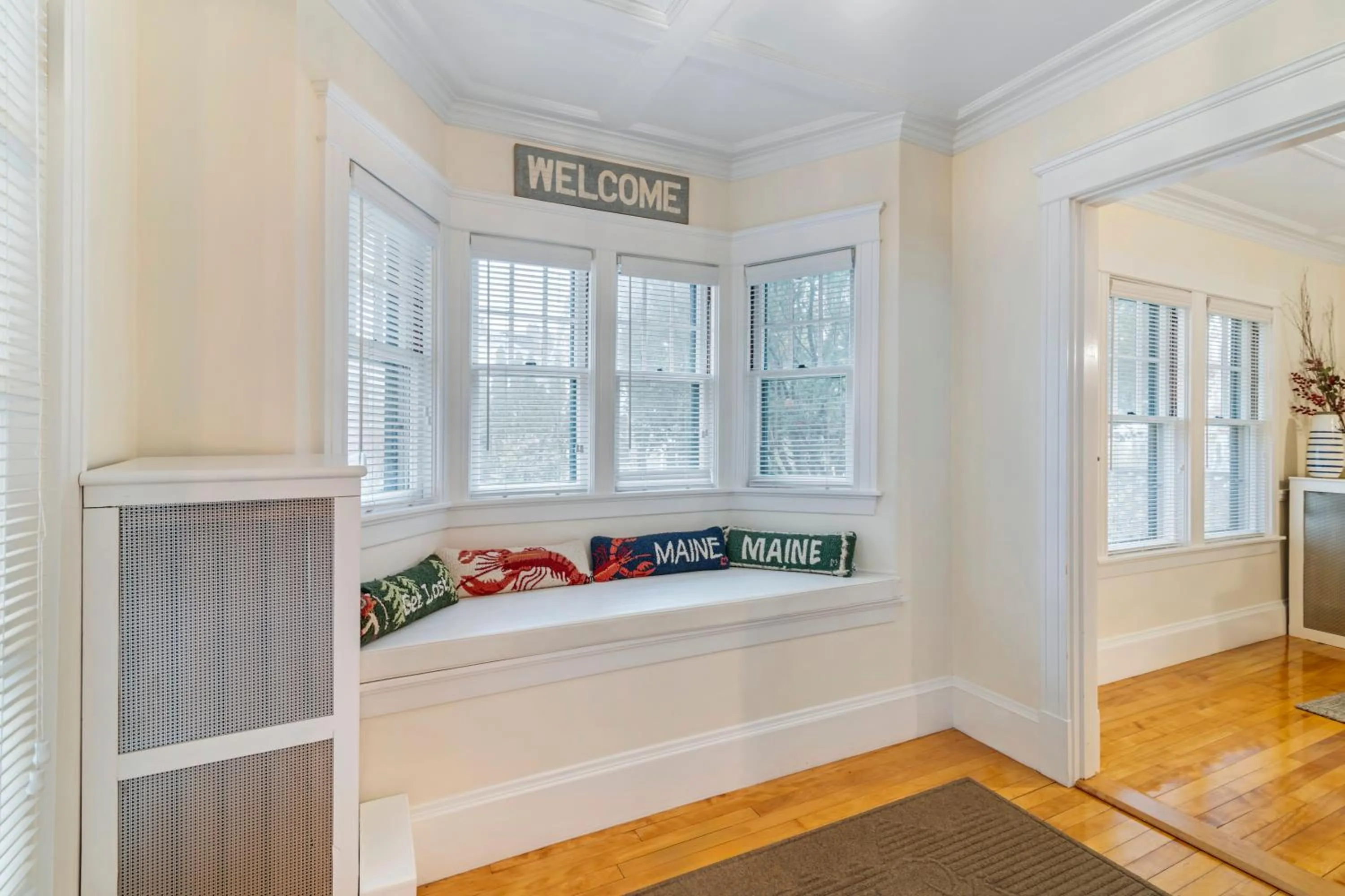 Property building, Bed in The Harraseeket Inn & Event House Freeport Downtown