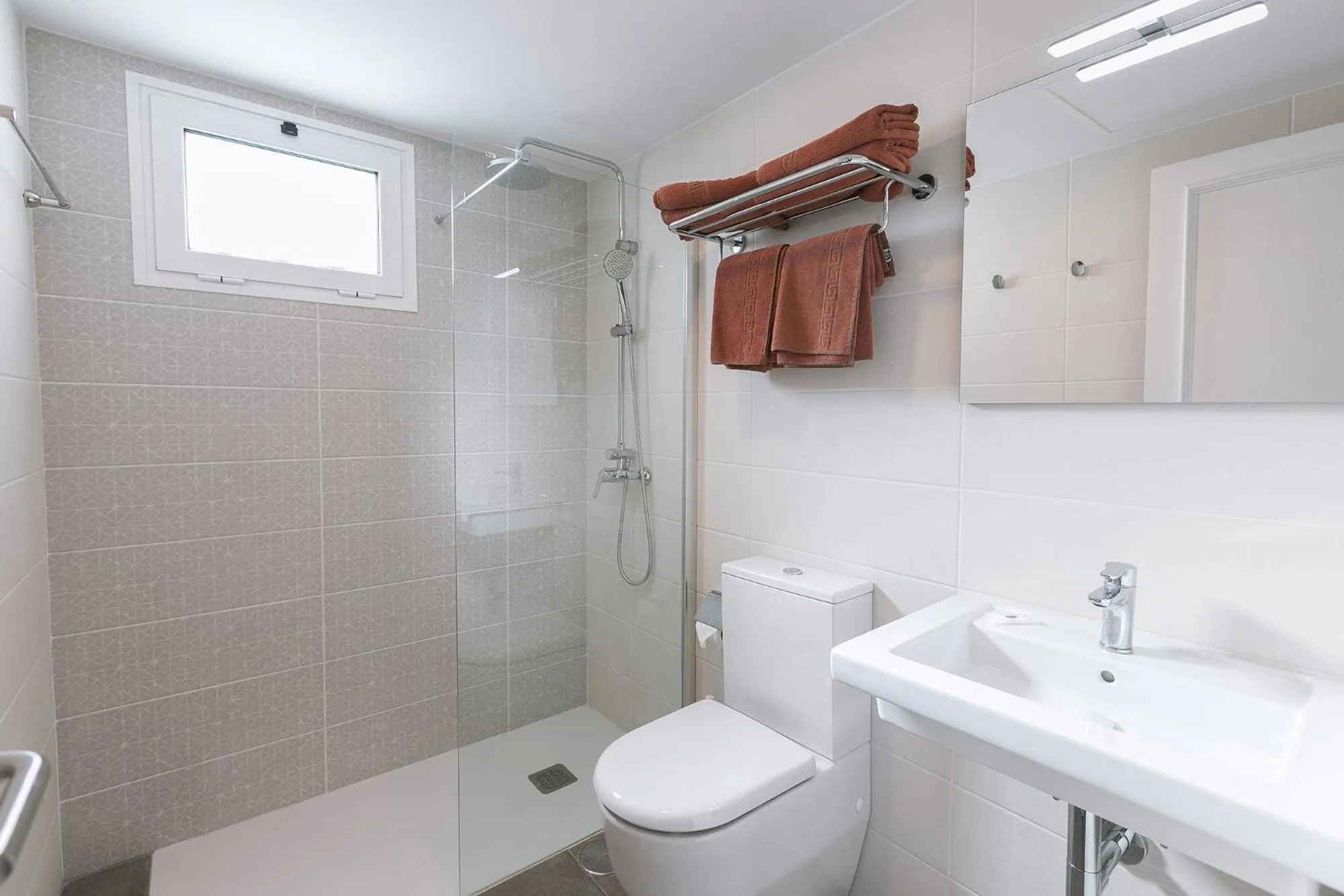 Bathroom in Apartamentos Celeste