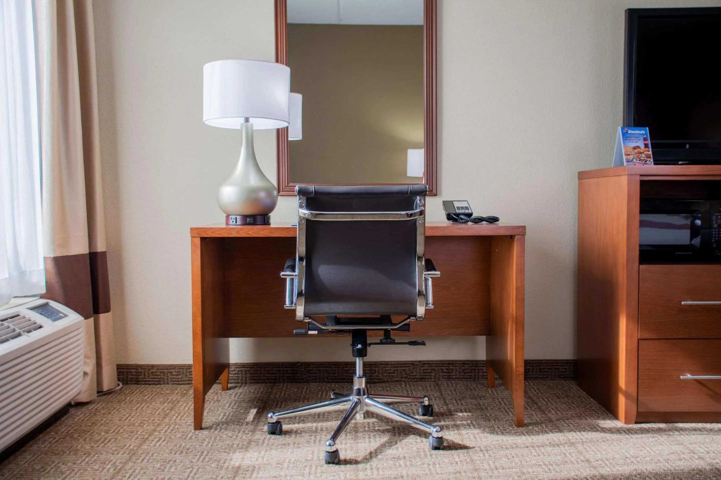 Bedroom in Comfort Inn Dickson