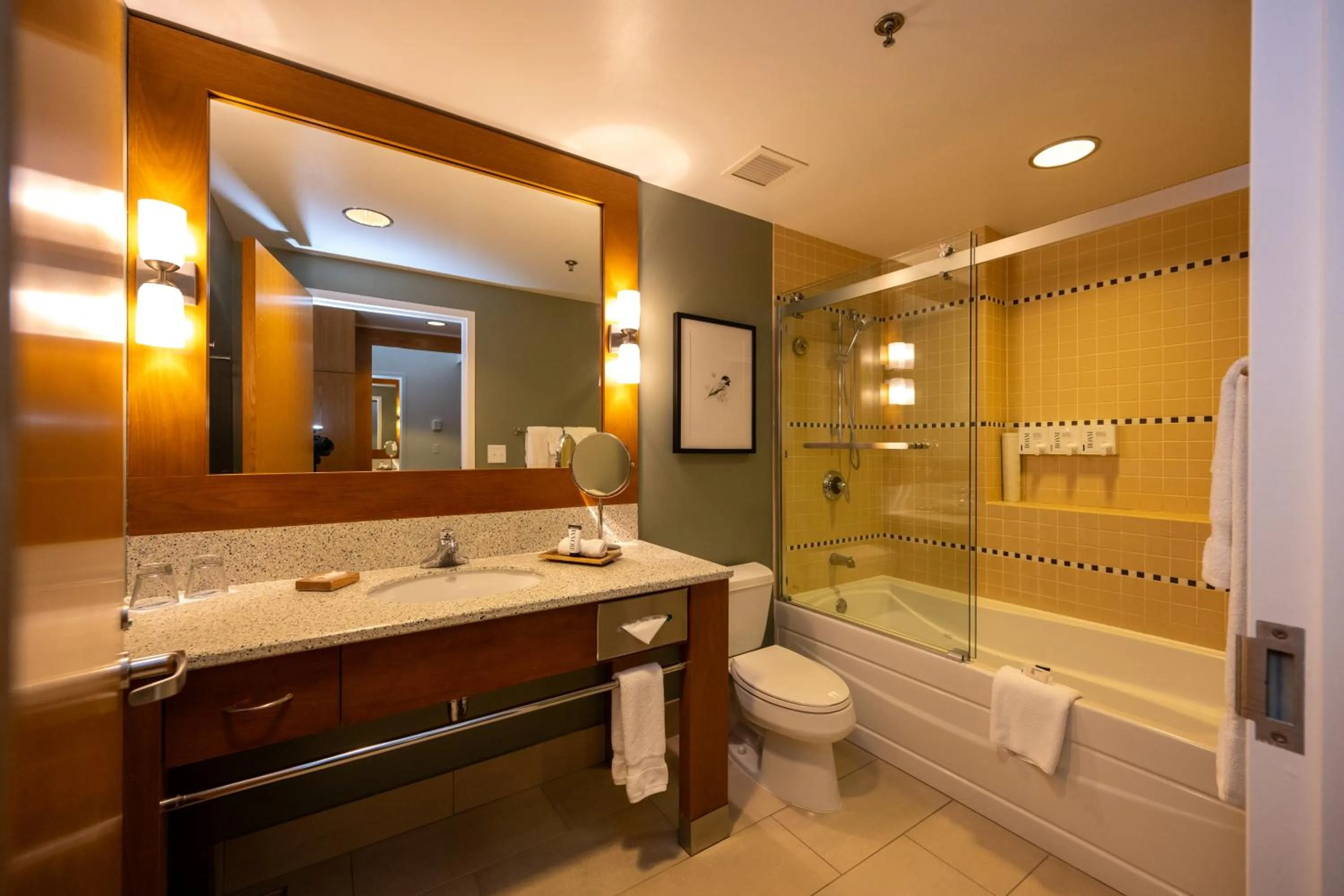 Bathroom in Cedarbrook Lodge