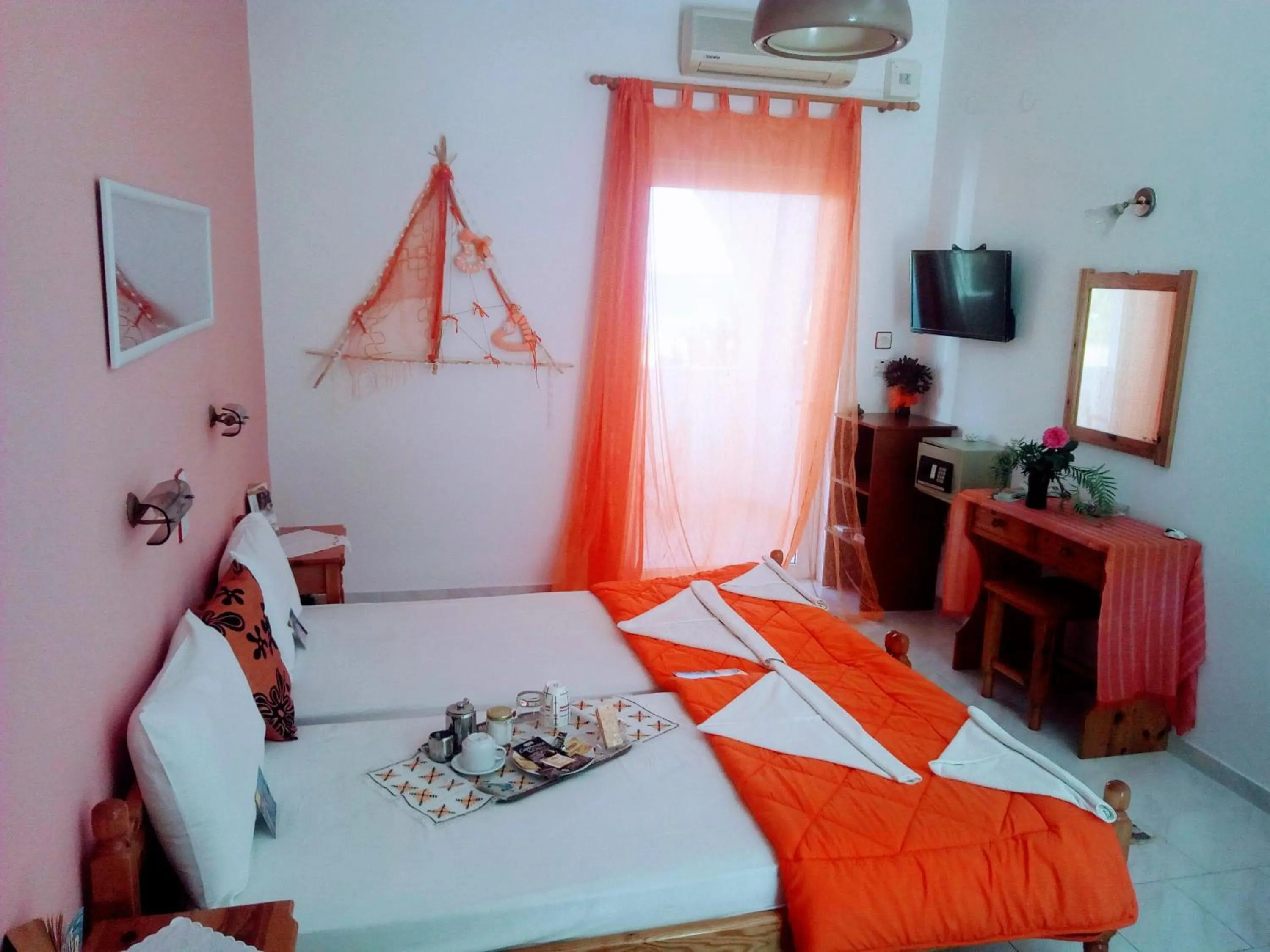 Bed in Paradisso Studios