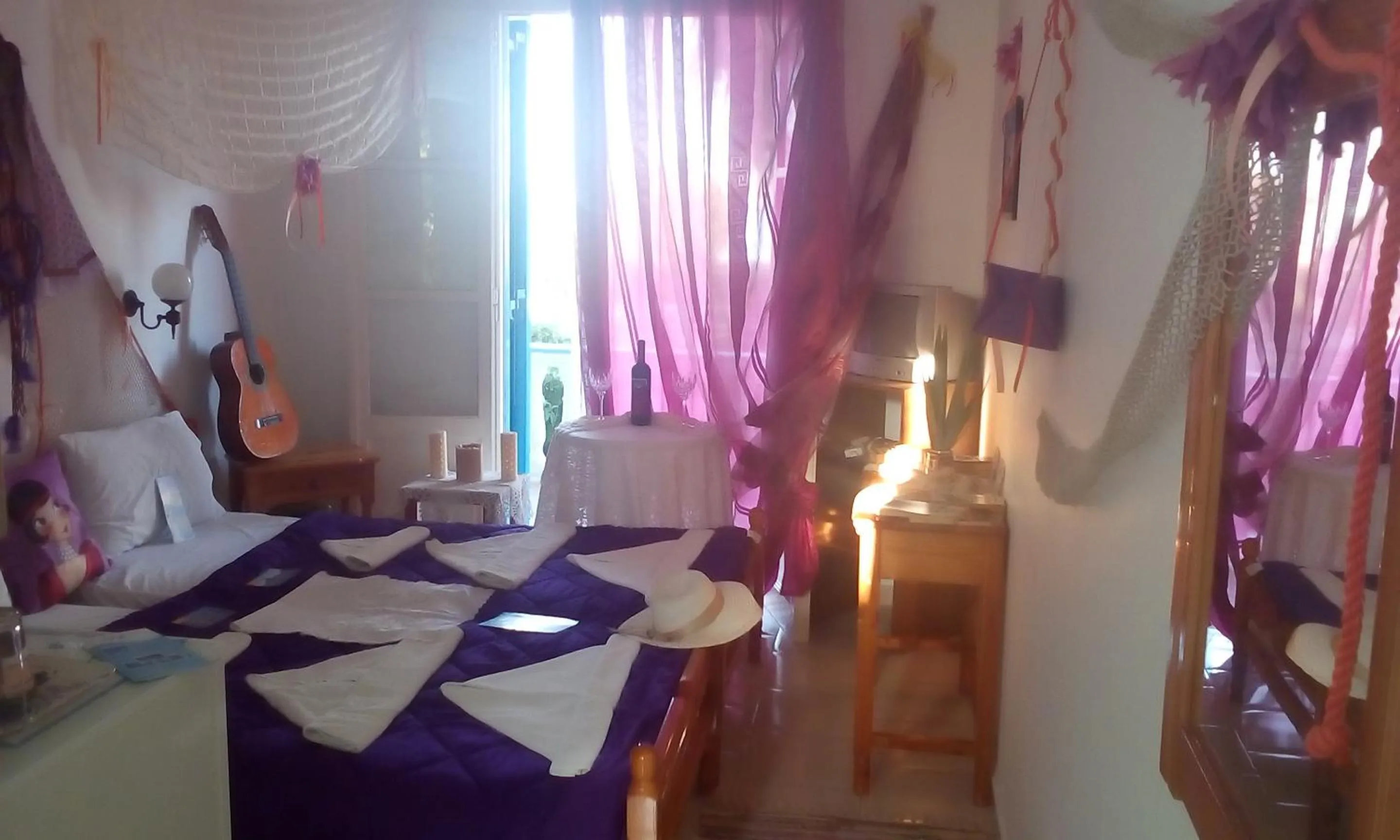 Bed in Paradisso Studios