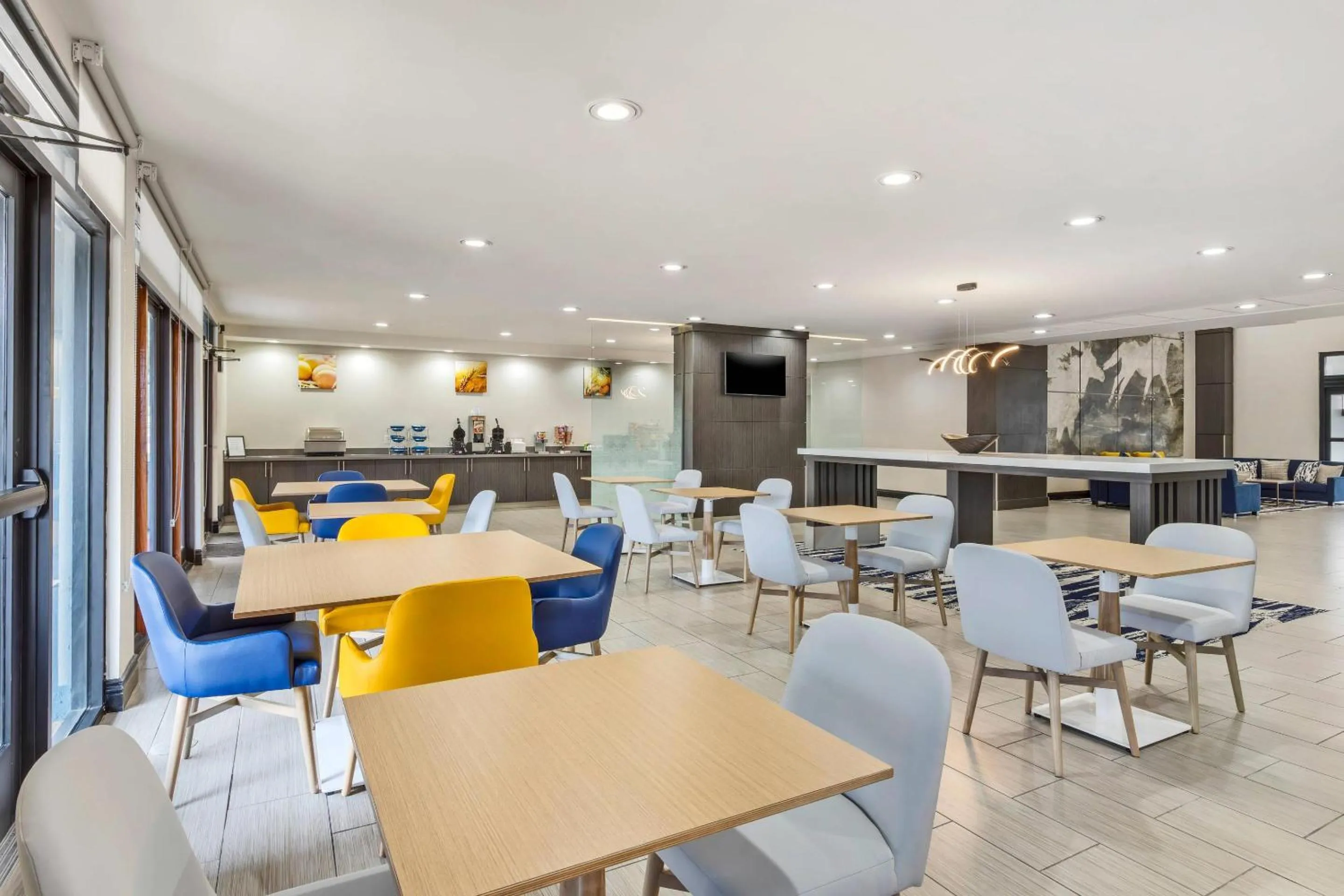 Breakfast in Comfort Inn & Suites Irving Las Colinas DFW