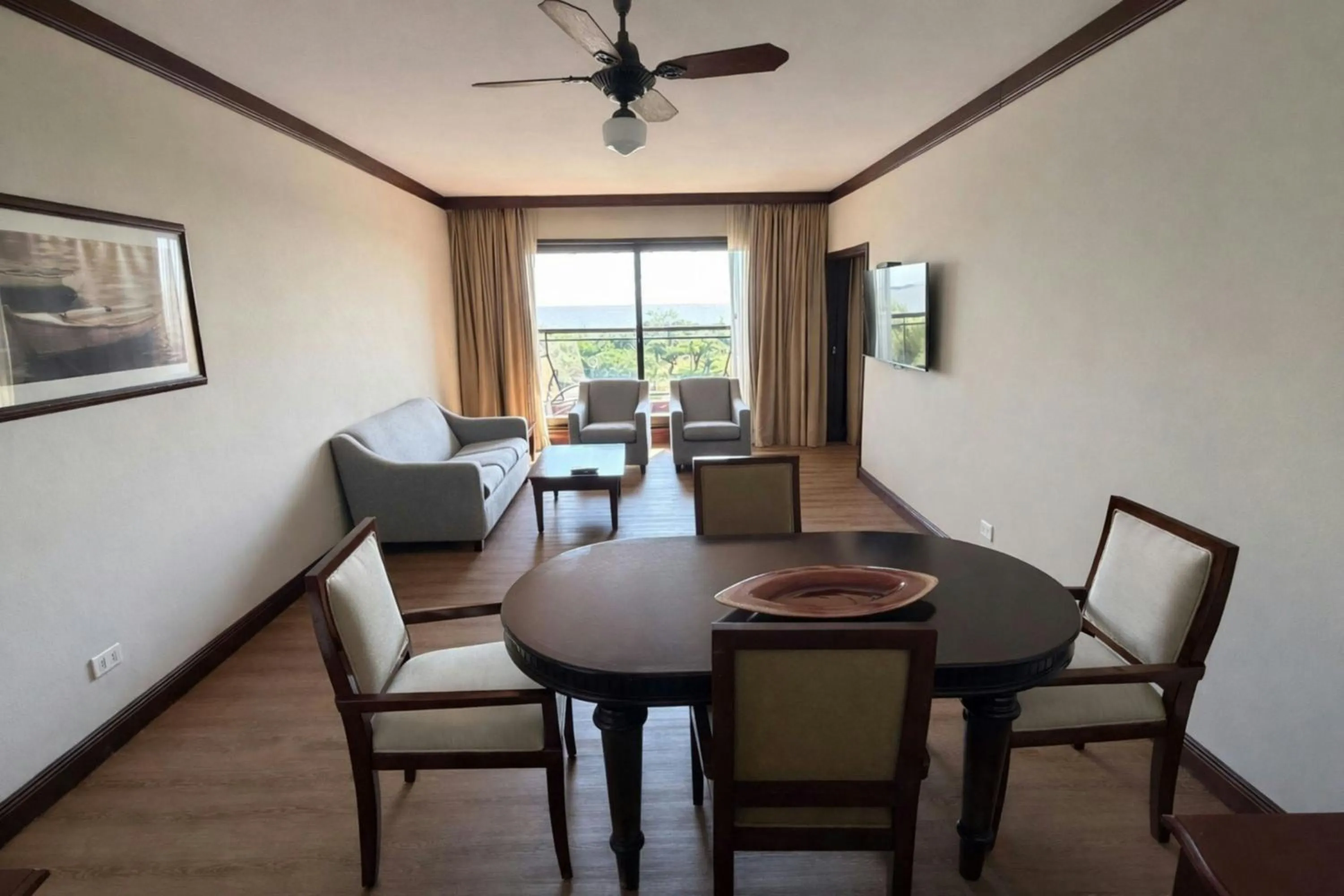 Photo of the whole room in Sheraton Colonia Golf & Spa Resort