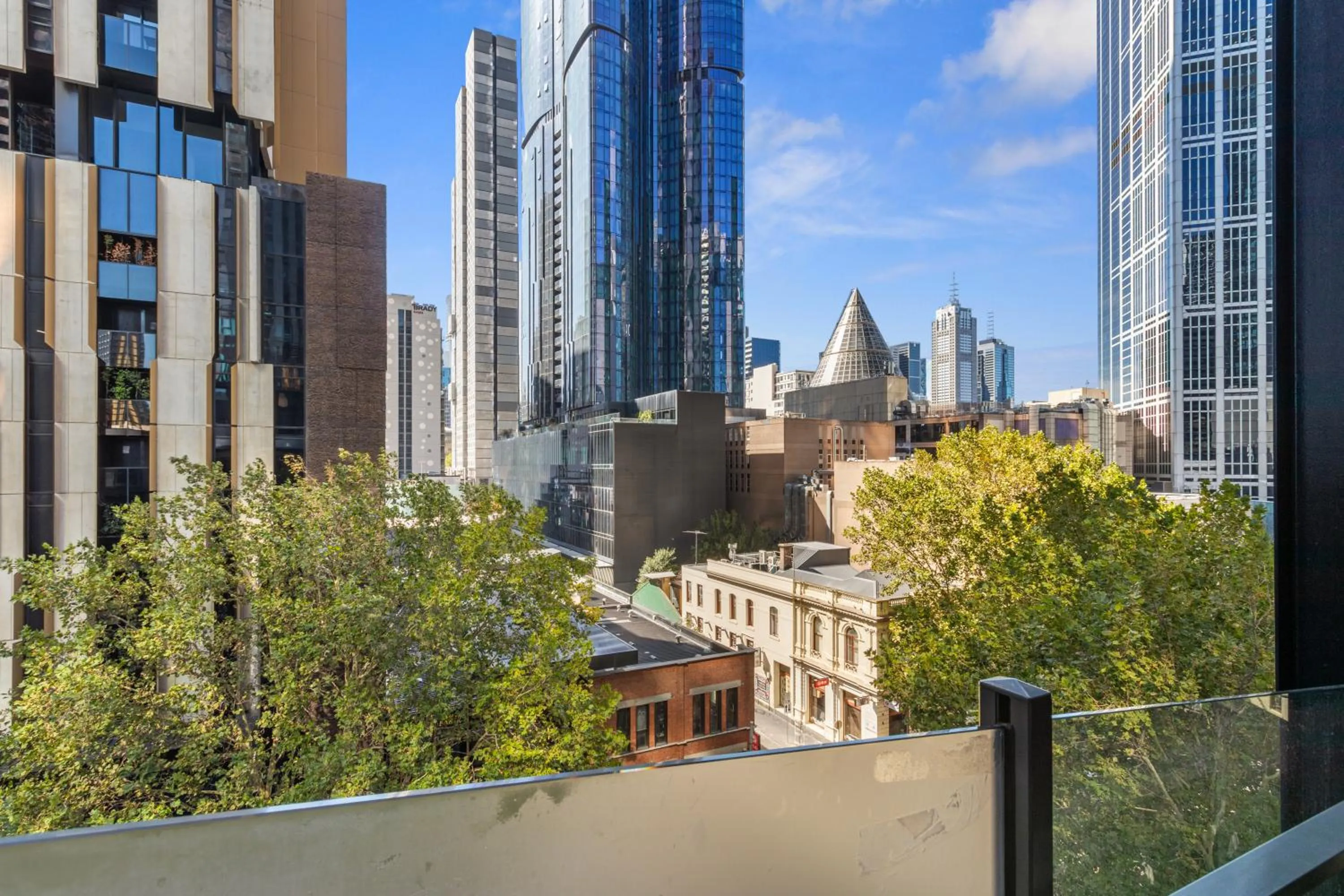 Comfort Apartments on Elizabeth