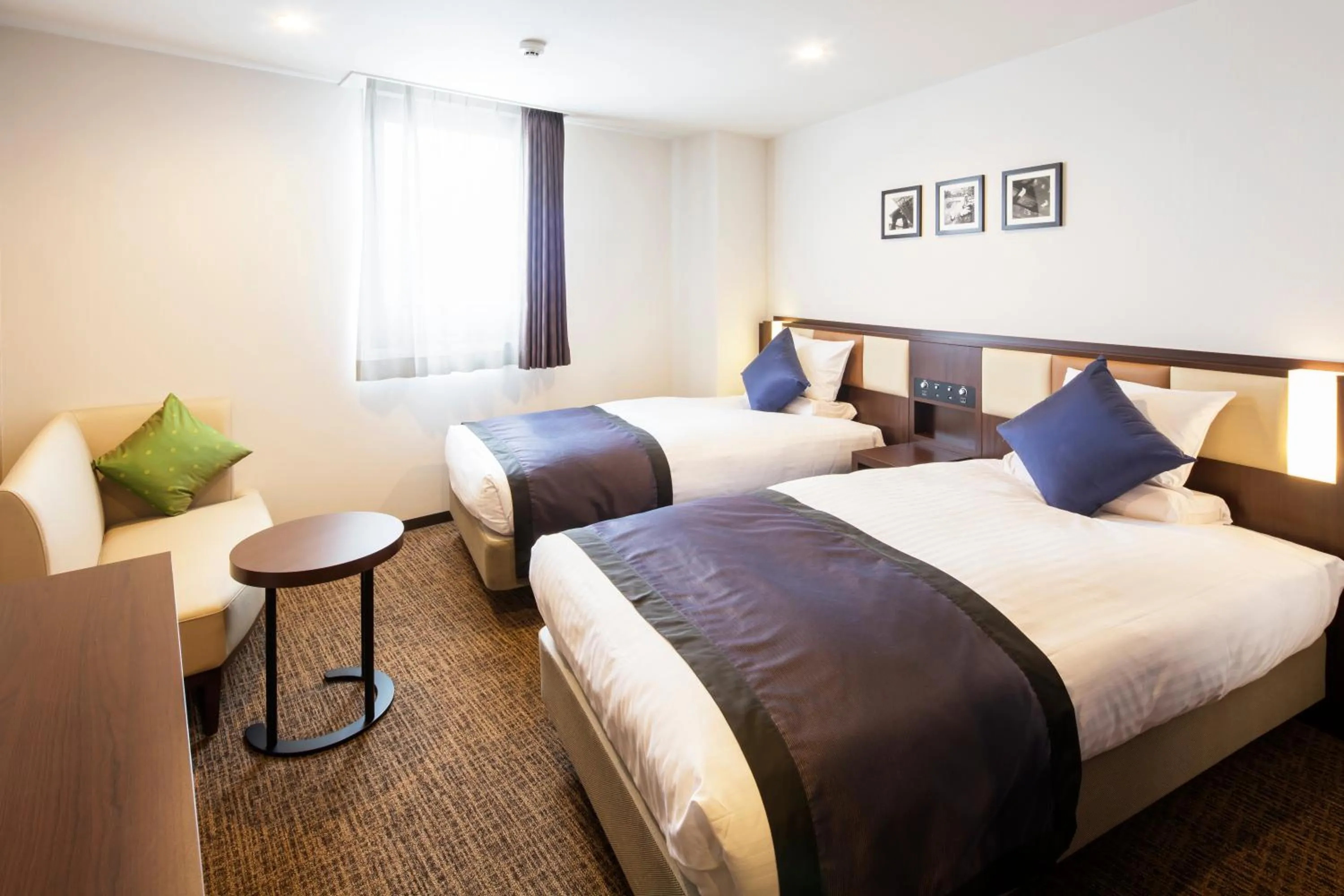 Photo of the whole room, Bed in HOTEL MYSTAYS Kanazawa Castle