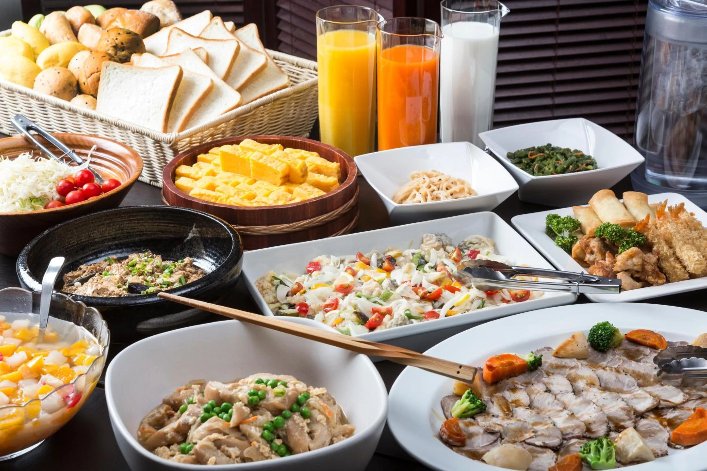 Food and drinks in HOTEL MYSTAYS Kanazawa Castle