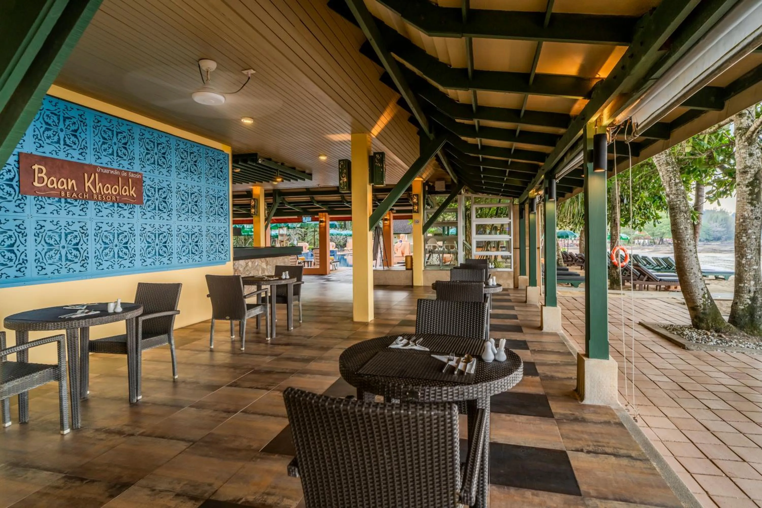 Restaurant/places to eat in Baan Khaolak Beach Resort