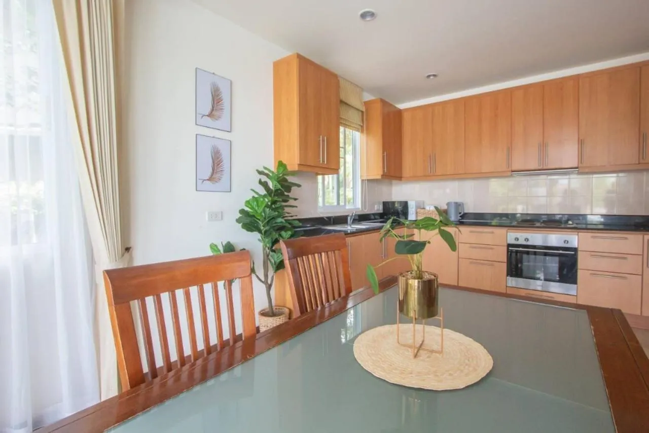 SeaRidge Hua Hin Resort & Poolvilla