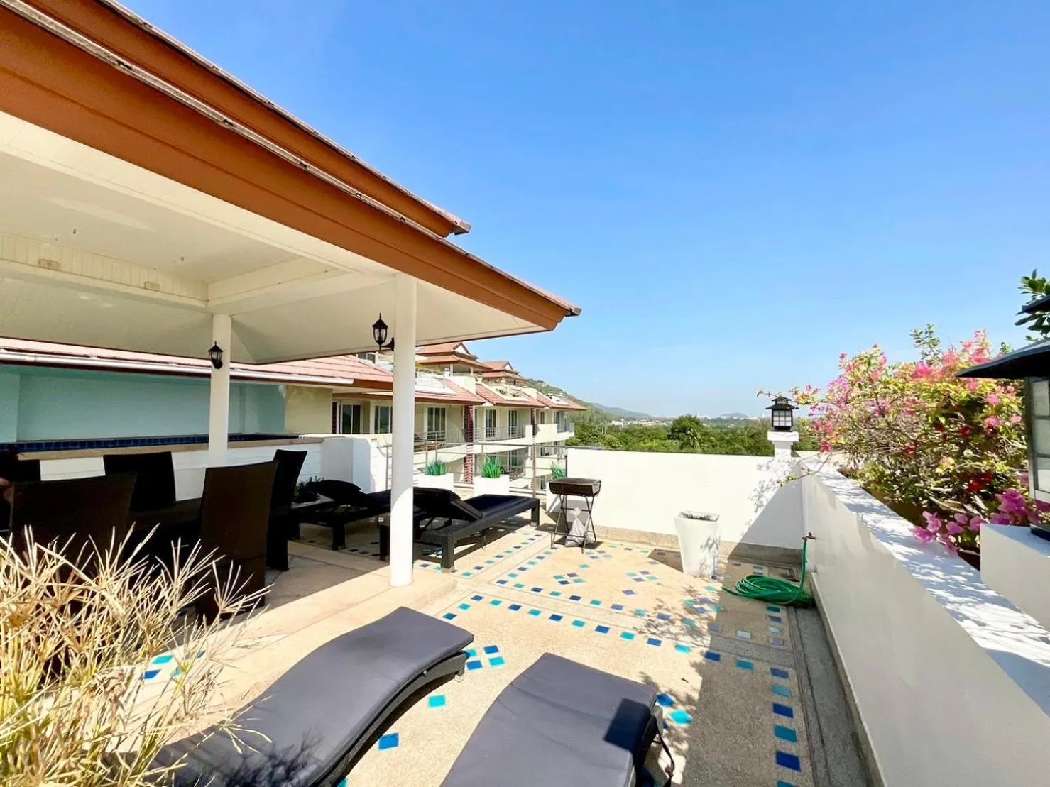 SeaRidge Hua Hin Resort & Poolvilla