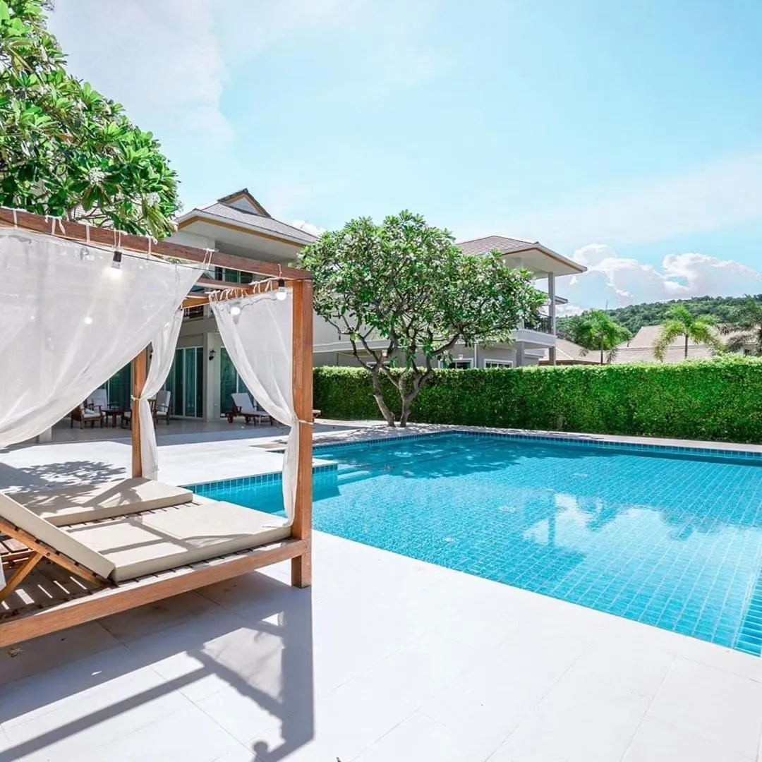 SeaRidge Hua Hin Resort & Poolvilla