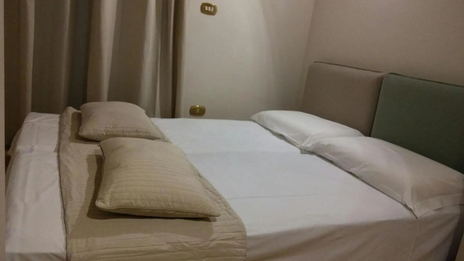 Other, Bed in A DUE PASSI temporary apartment
