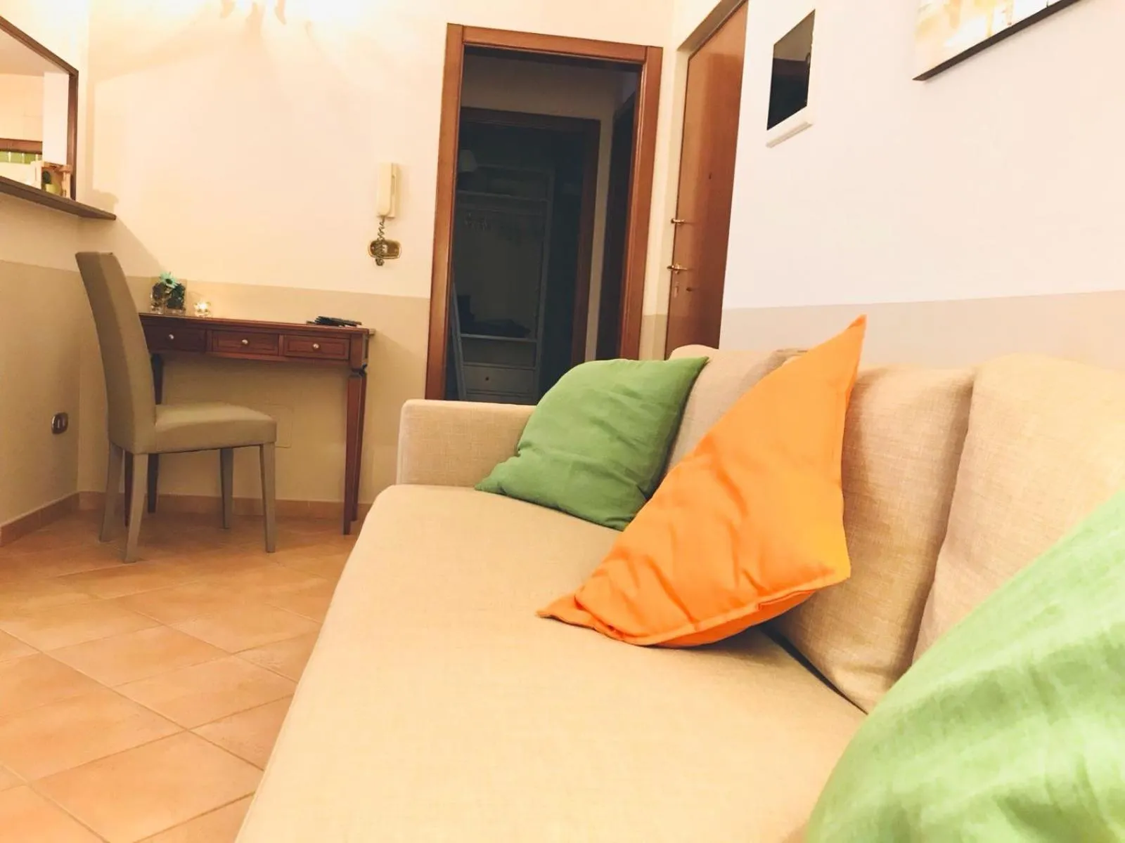 Living room in A DUE PASSI temporary apartment