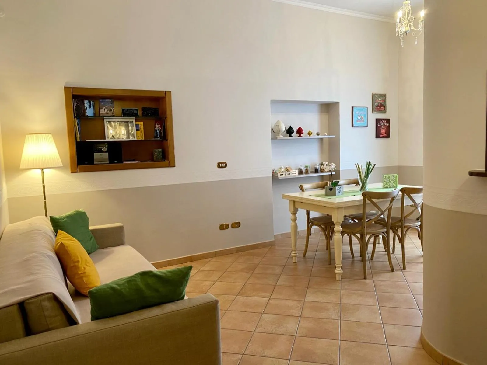 Living room in A DUE PASSI temporary apartment