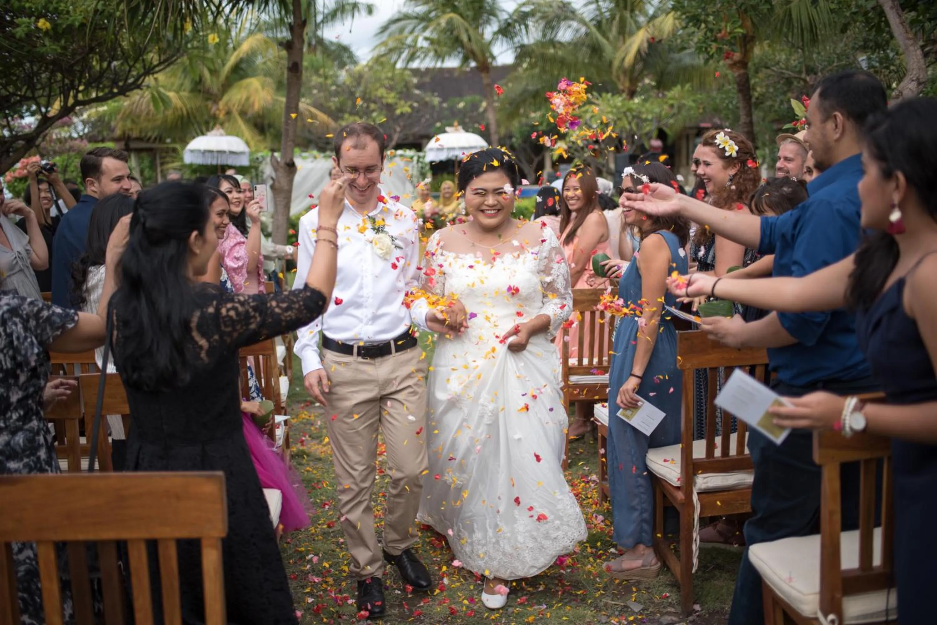 Entertainment in Arya Amed Beach Resort and Dive Center