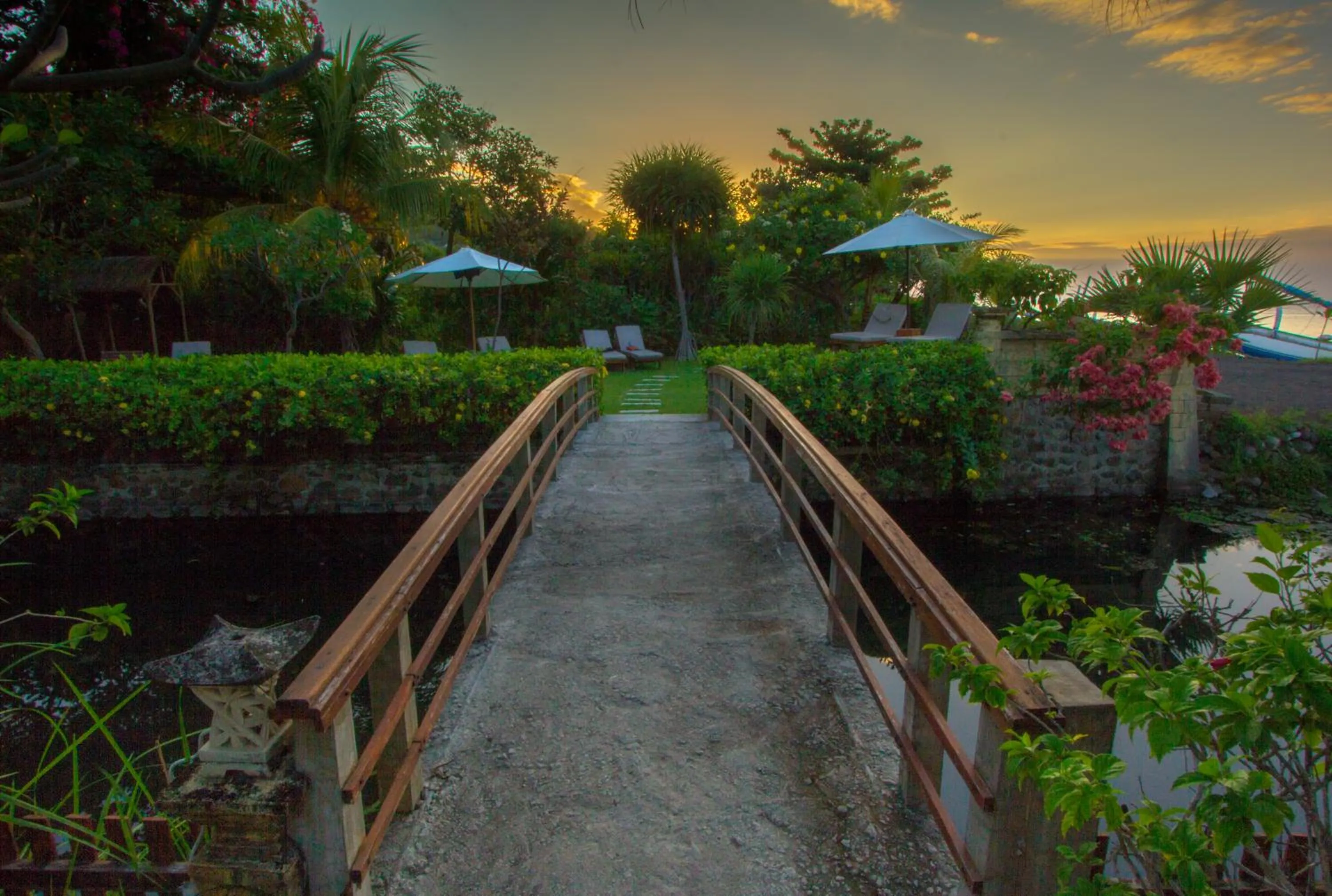 BBQ facilities in Arya Amed Beach Resort and Dive Center