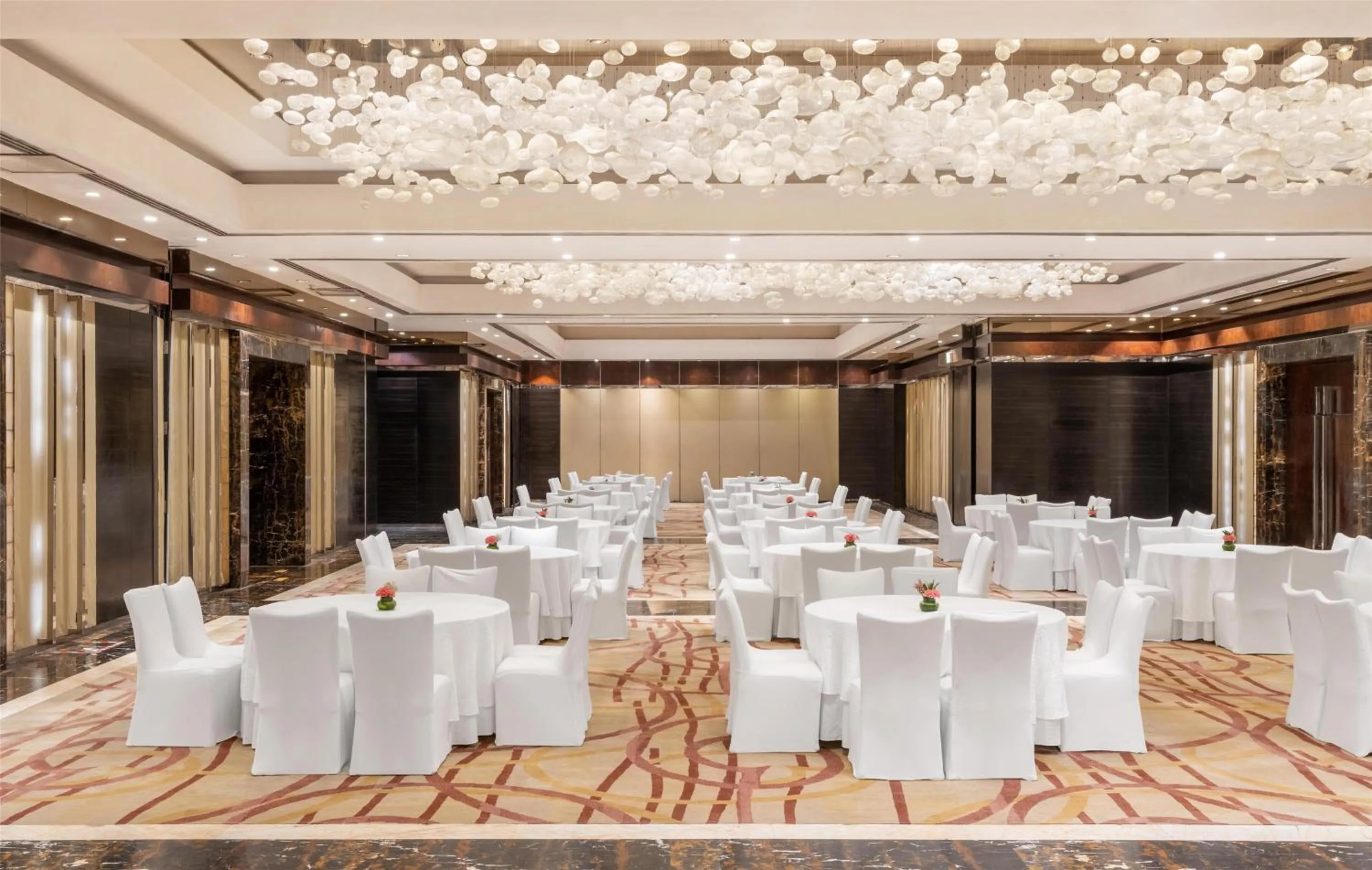 Banquet/Function facilities in Radisson Blu Plaza Delhi Airport