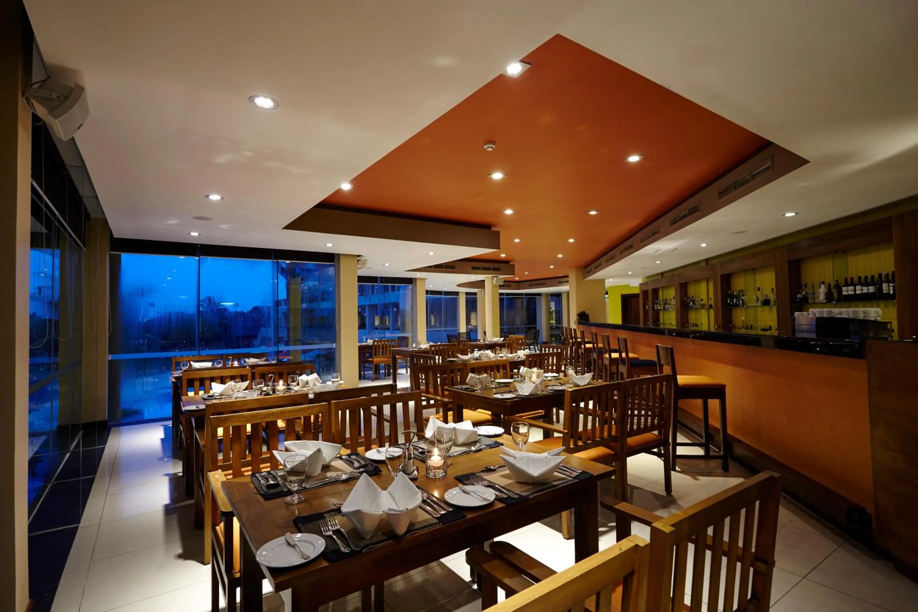 Restaurant/places to eat in Turyaa Kalutara