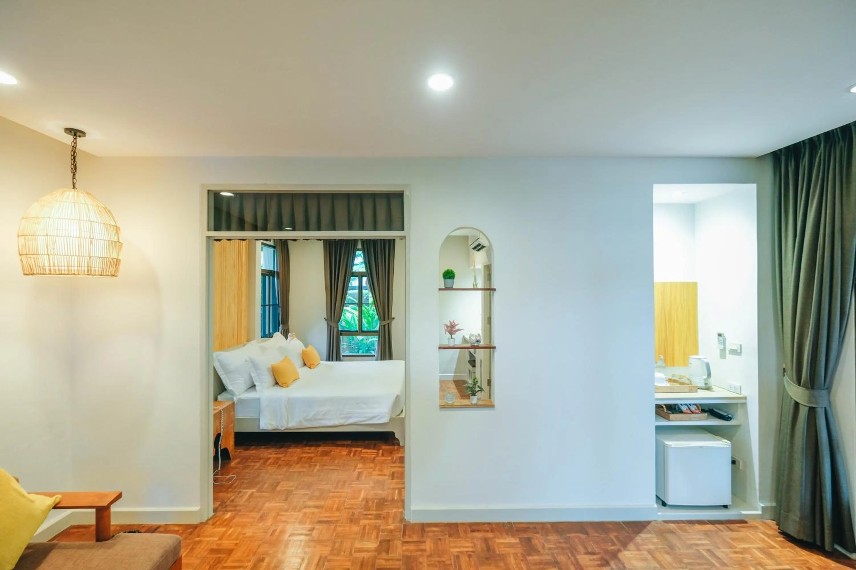 Living room, Bed in Sirarun Resort