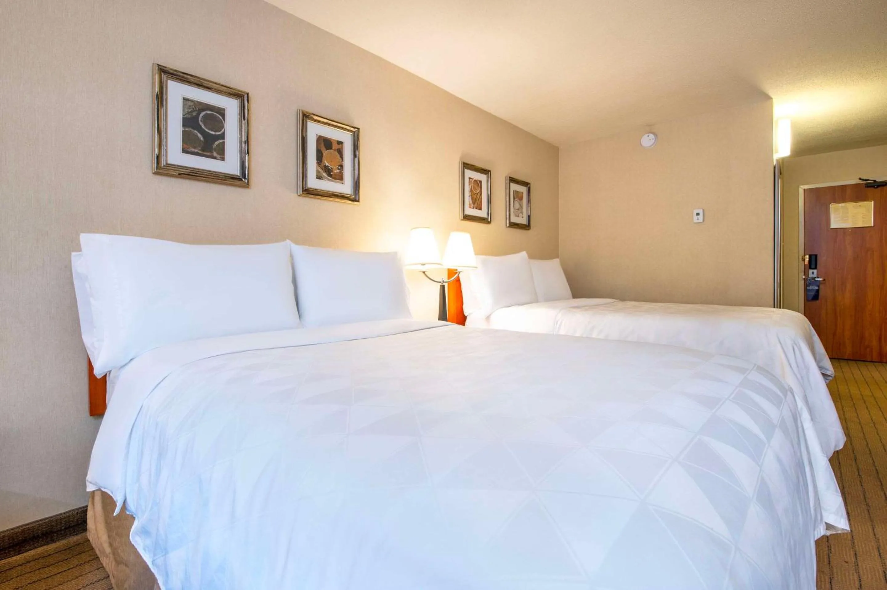 Bedroom in Allure Hotel & Conference Centre, Ascend Hotel Collection