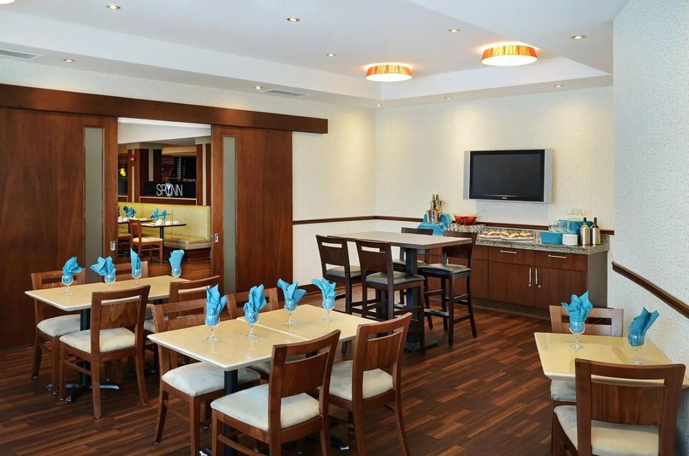 Restaurant/places to eat in Allure Hotel & Conference Centre, Ascend Hotel Collection
