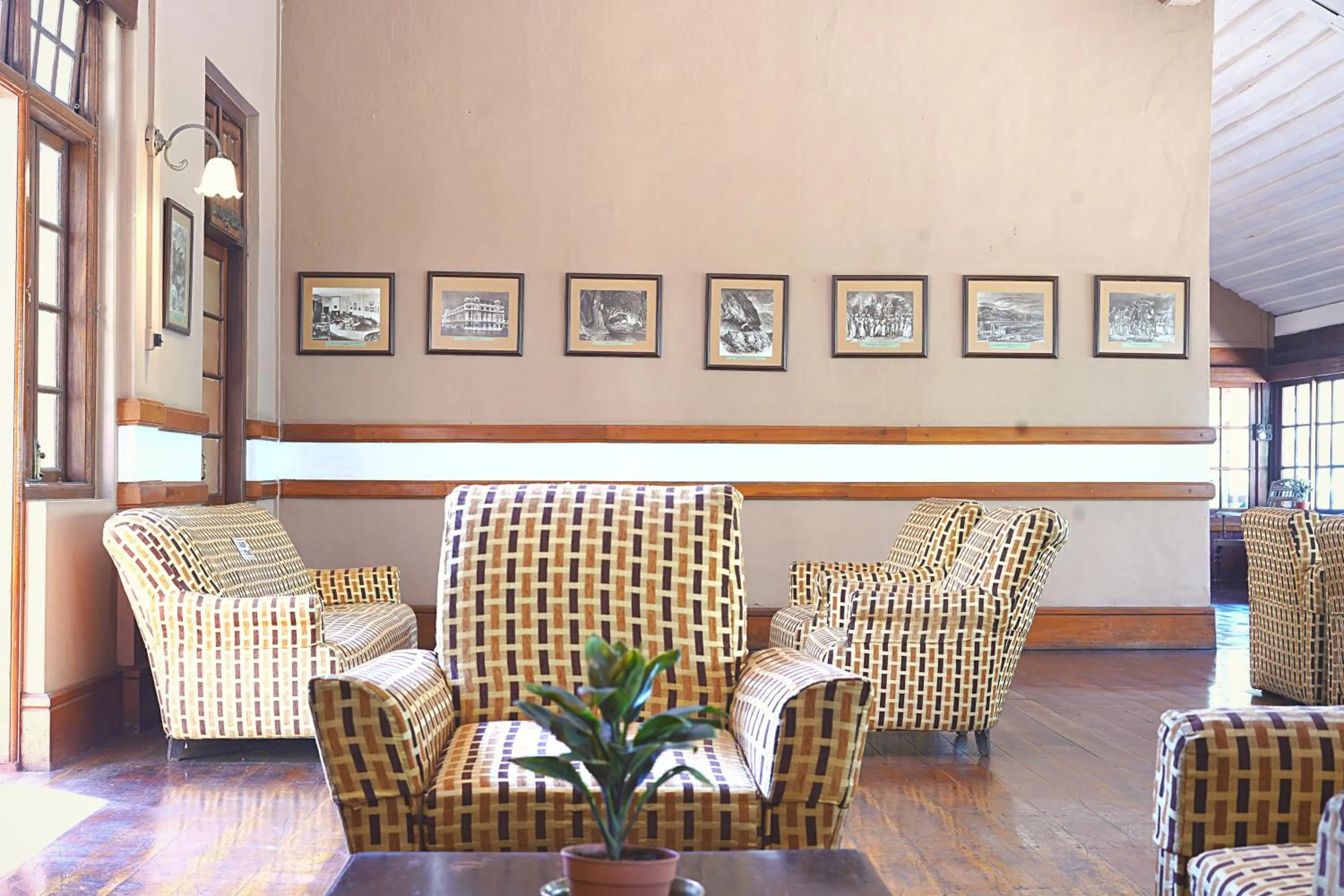 Lobby or reception in Bandarawela Hotel