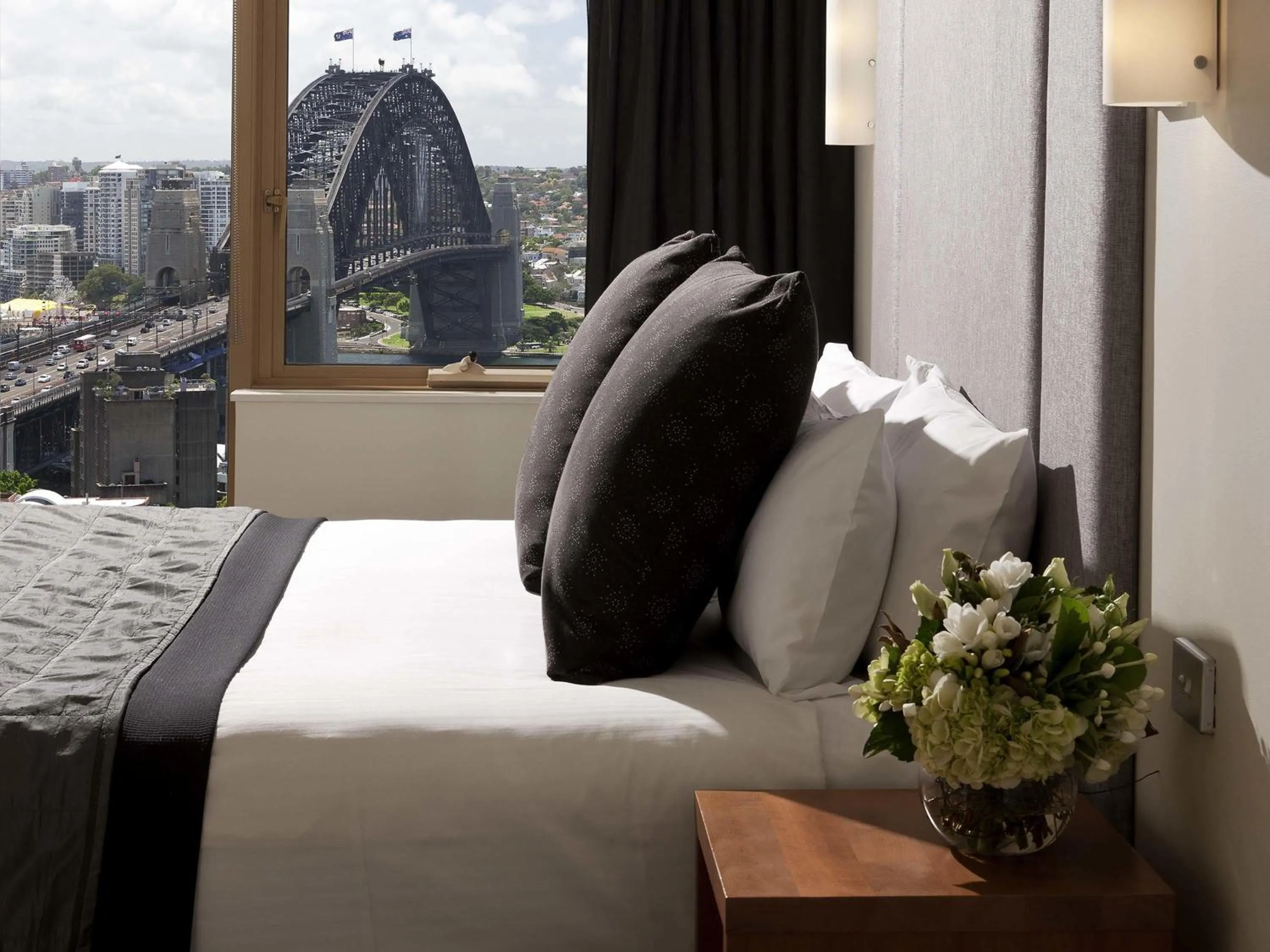 Bedroom, Bed in The Sebel Quay West Suites Sydney