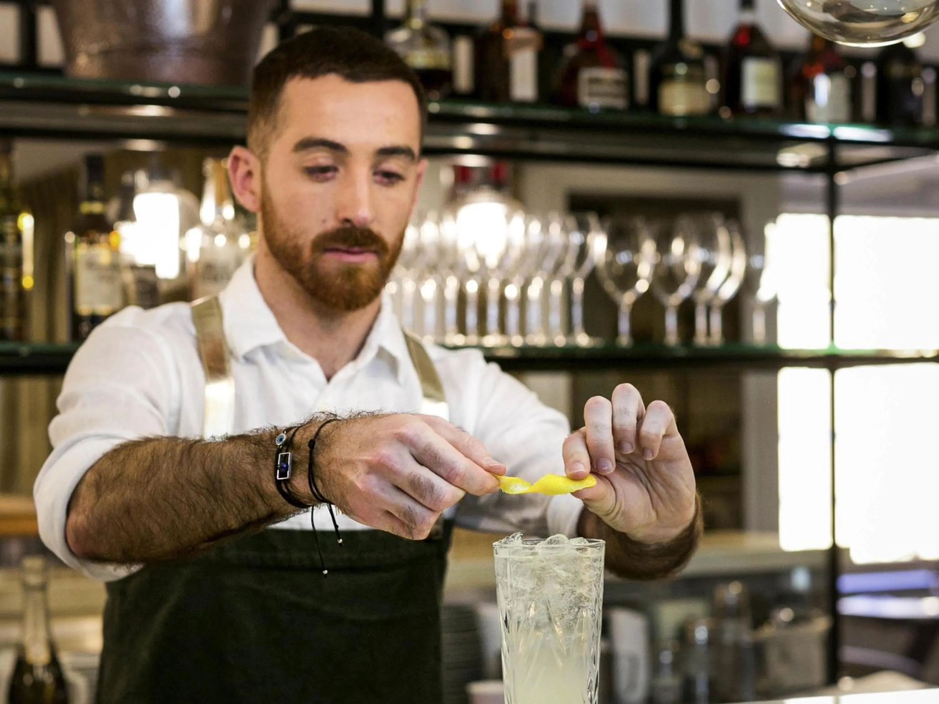 Lounge or bar in The Sebel Quay West Suites Sydney