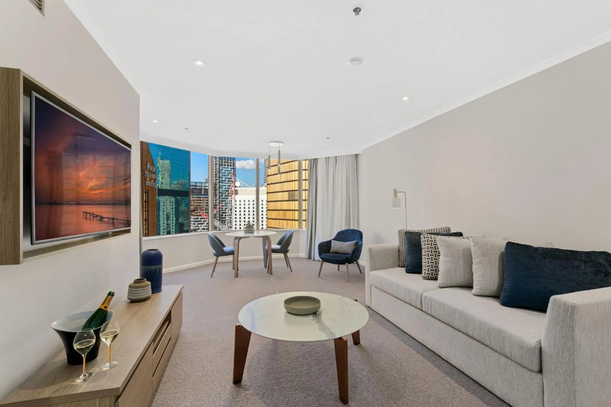 City view in The Sebel Quay West Suites Sydney