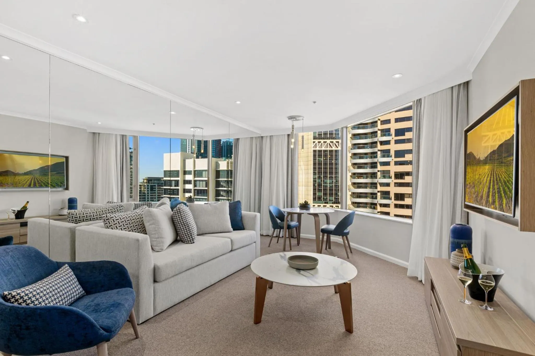 City view in The Sebel Quay West Suites Sydney
