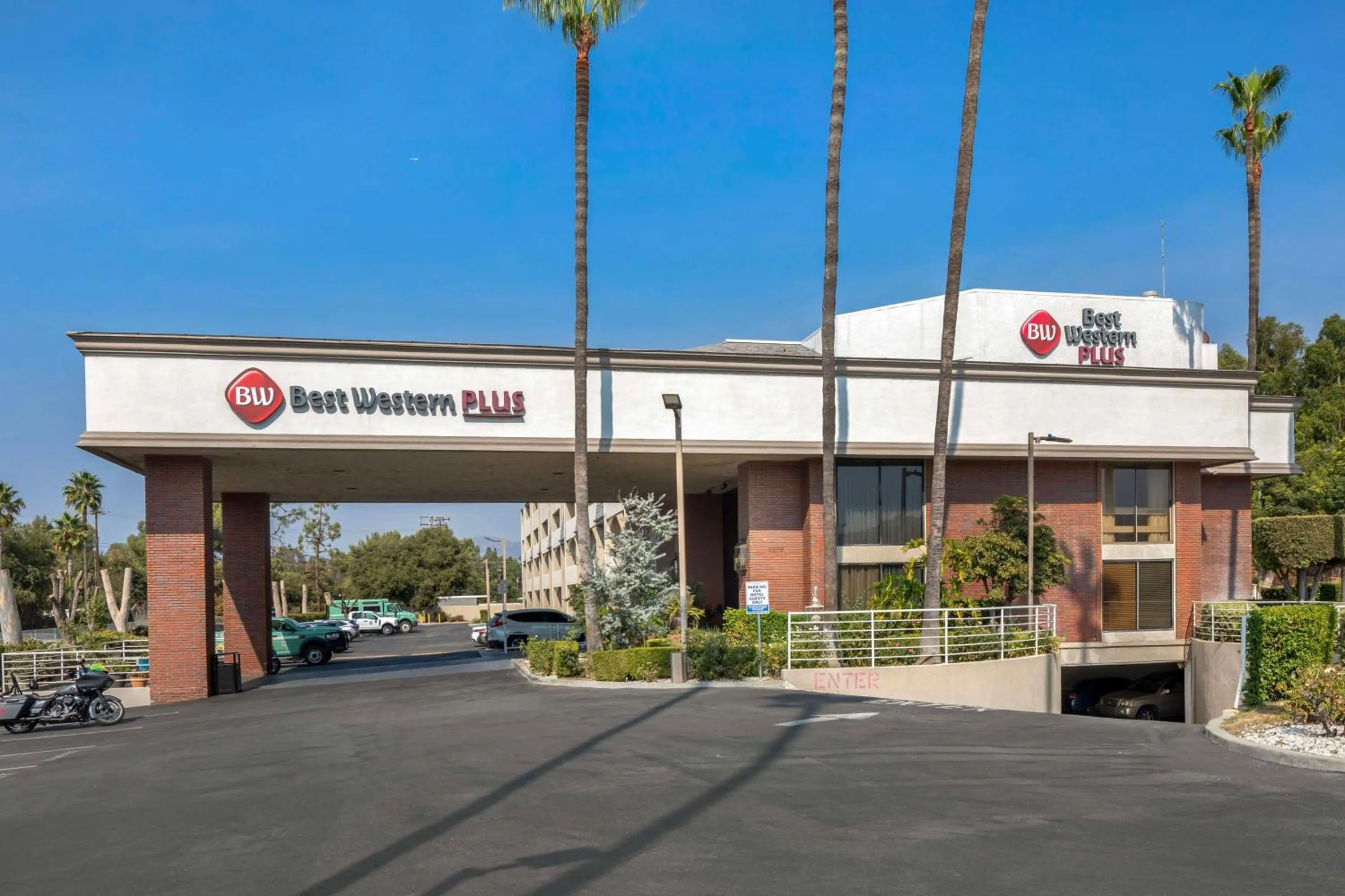 Property building in Best Western Plus West Covina Inn