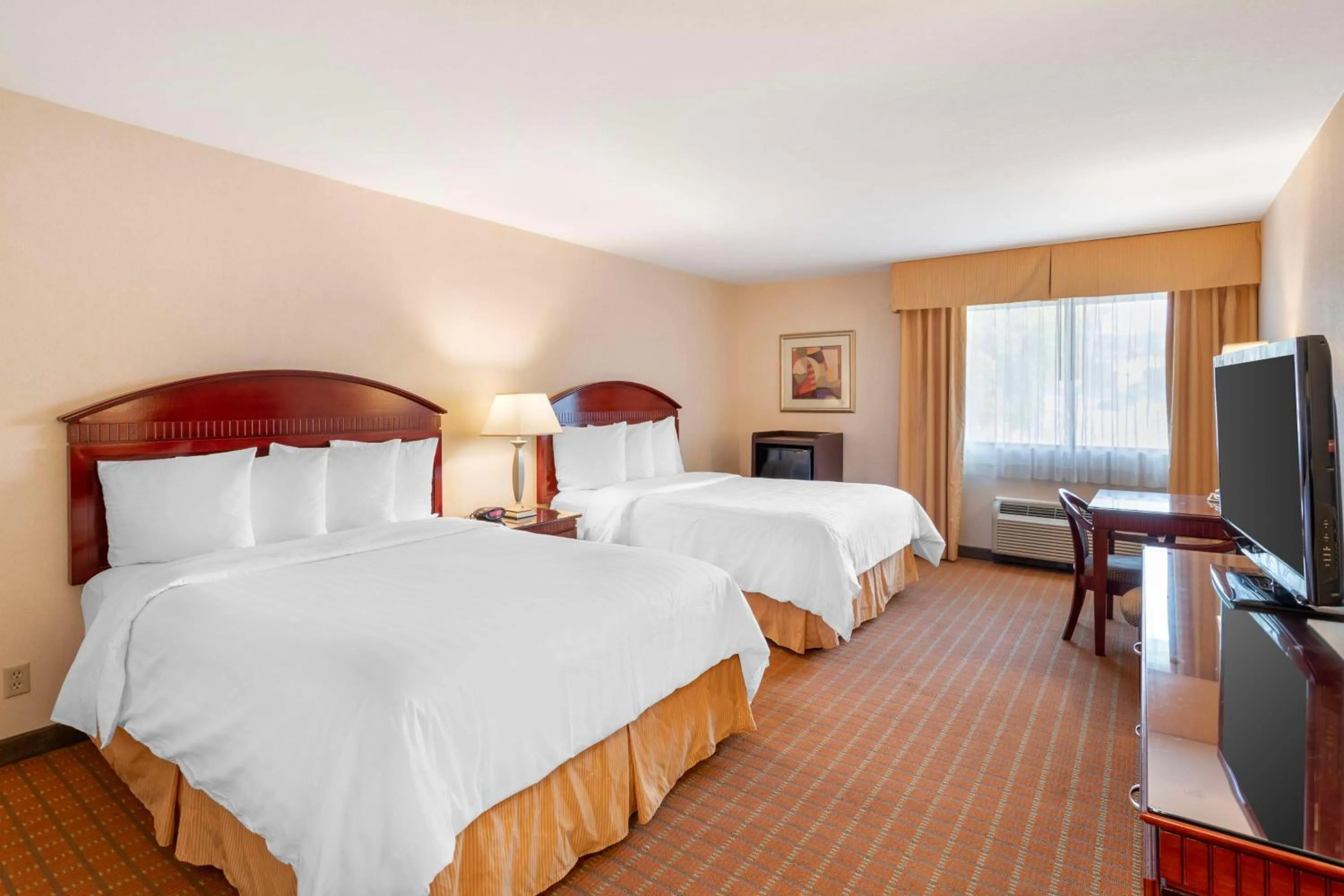 Bedroom, Bed in Best Western Plus West Covina Inn