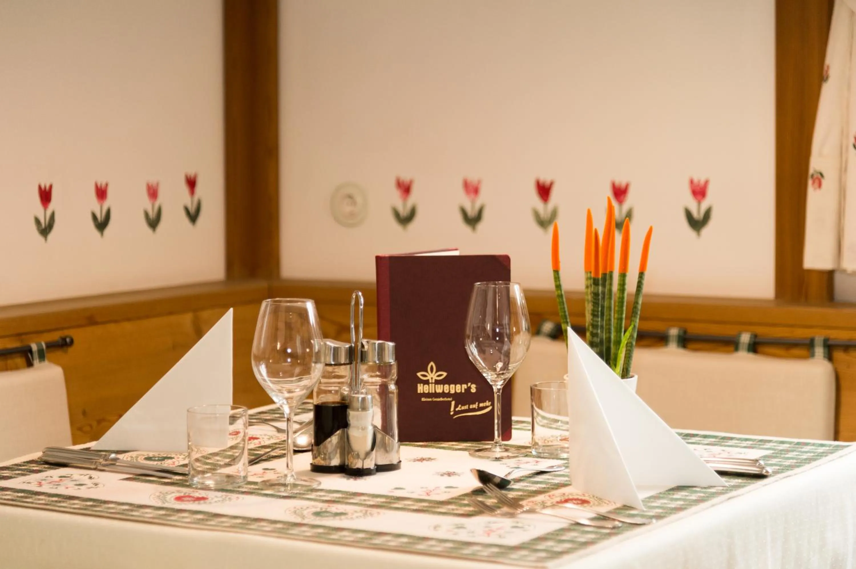 Restaurant/places to eat in Hotel Hellweger