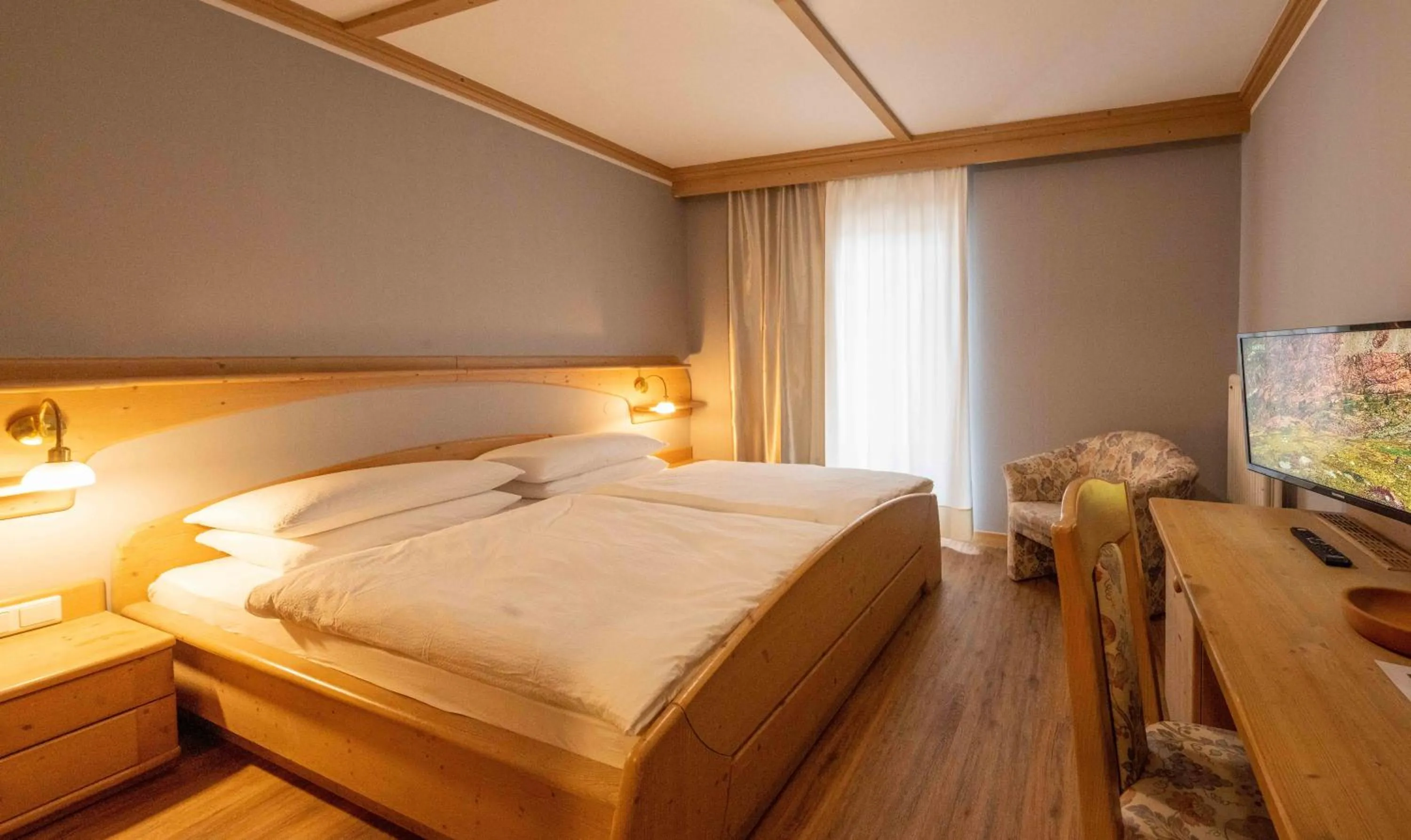 Bed in Hotel Hellweger