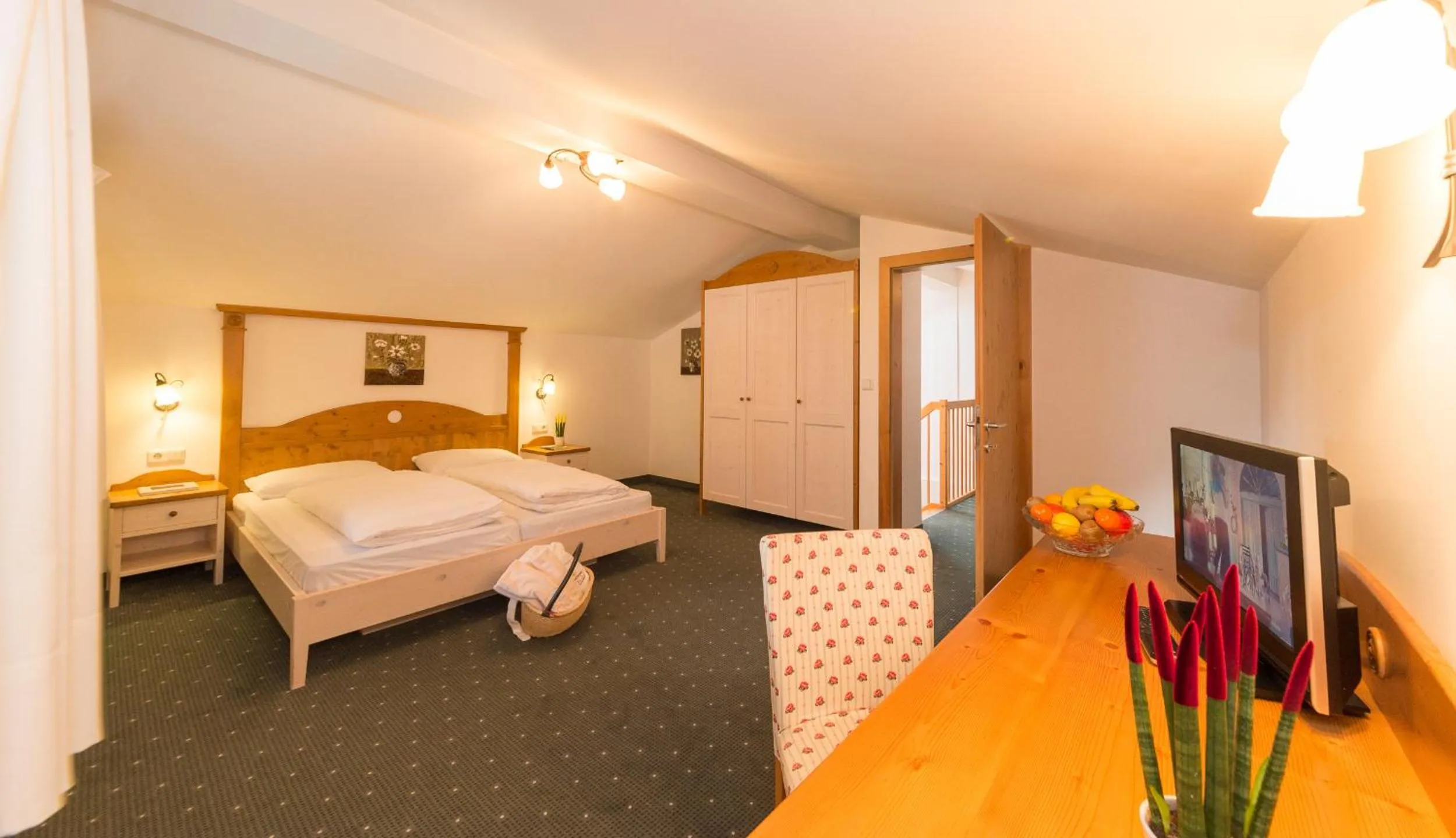 Bed in Hotel Hellweger