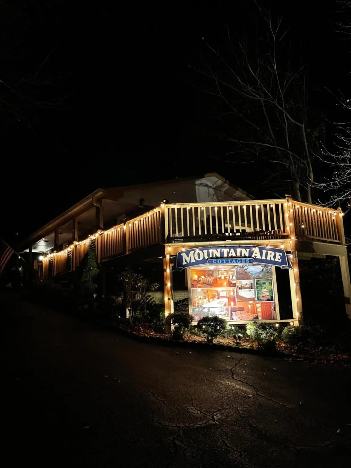 Facade/entrance in Mountain Aire Cottages, Inn, & Glamping