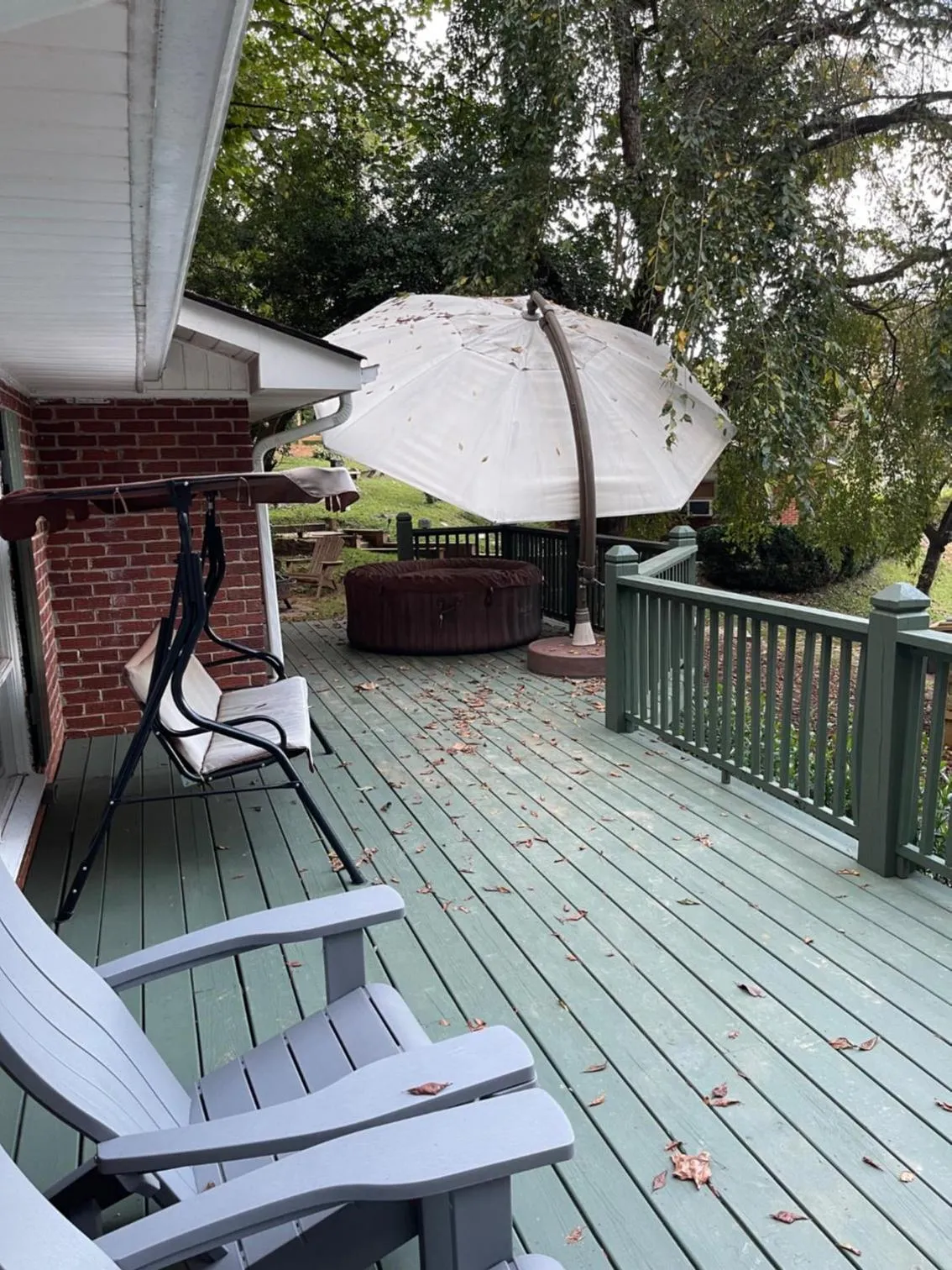 Patio in Mountain Aire Cottages, Inn, & Glamping