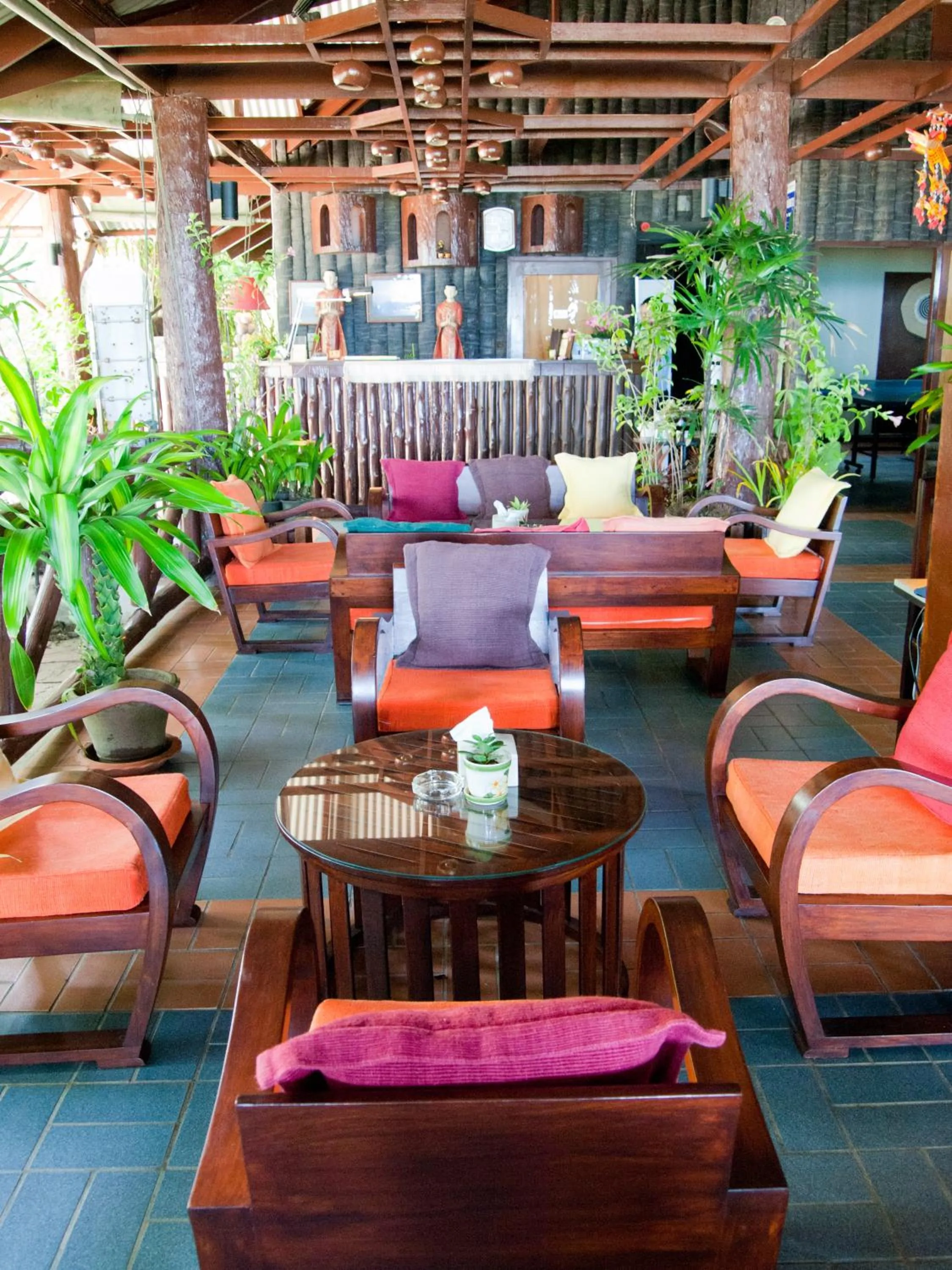 Baan Klang Aow Beach Resort