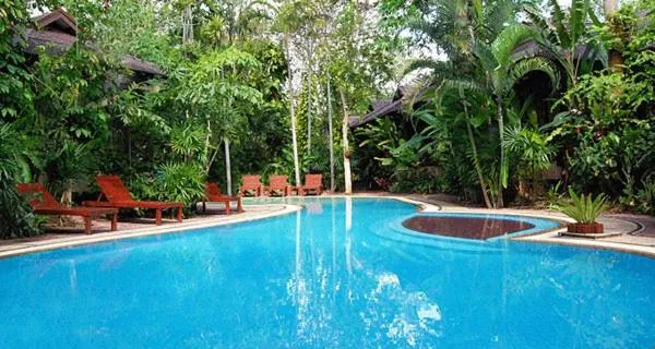 Swimming pool in Baan Klang Aow Beach Resort