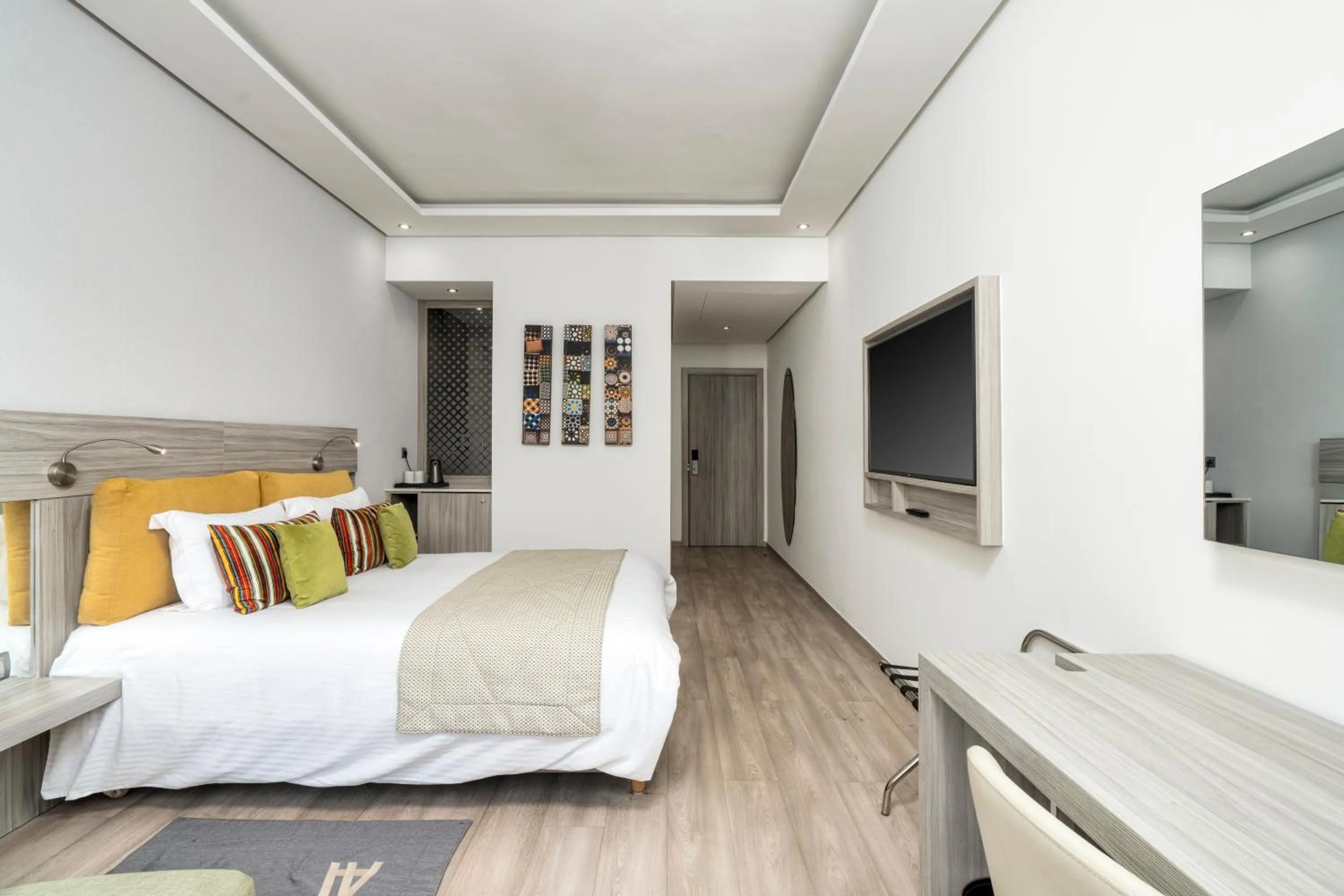 Bathroom, Bed in Marina Bay City Center