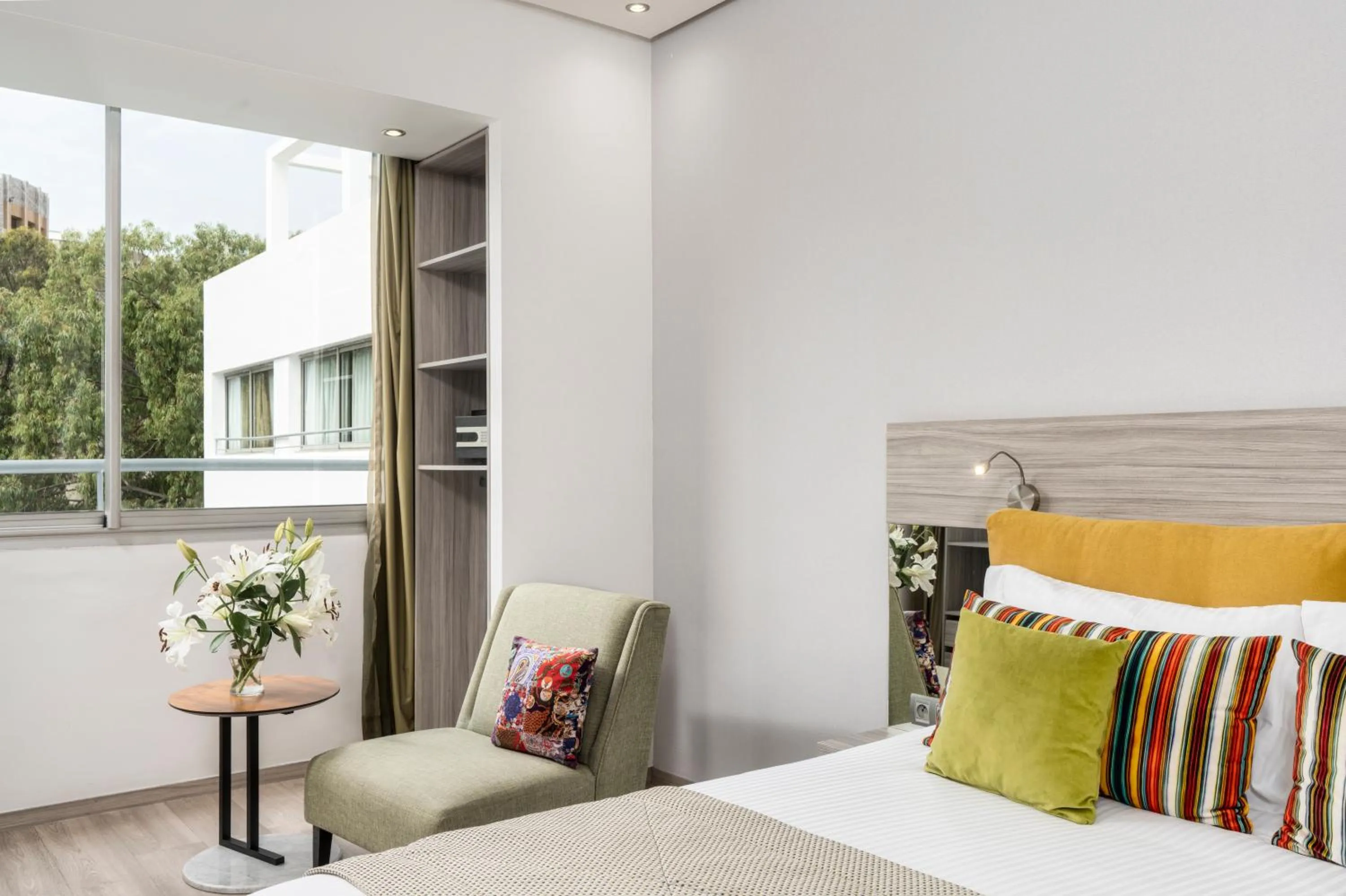 Bed in Marina Bay City Center