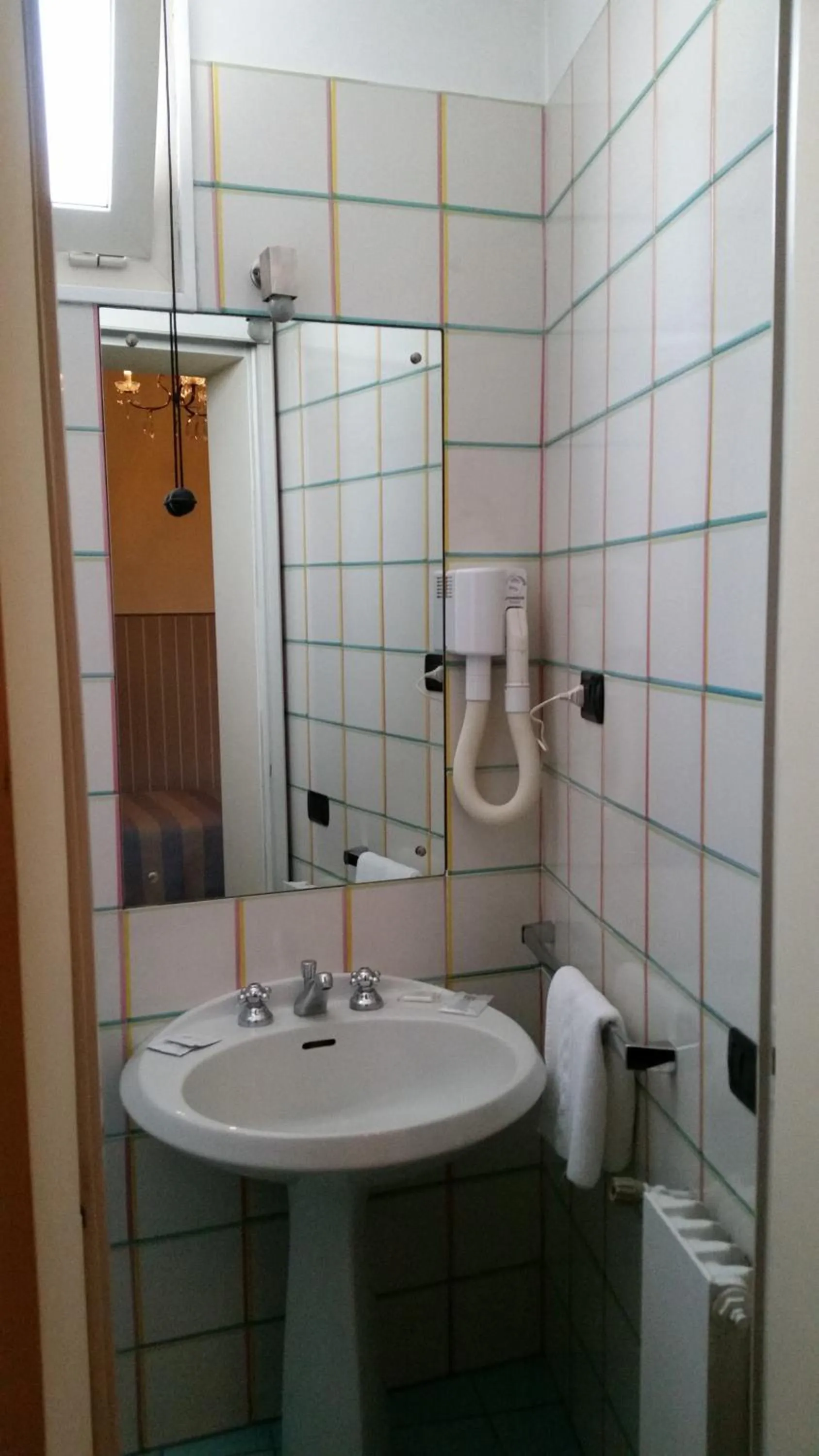 Bathroom in Hotel Croce Di Malta