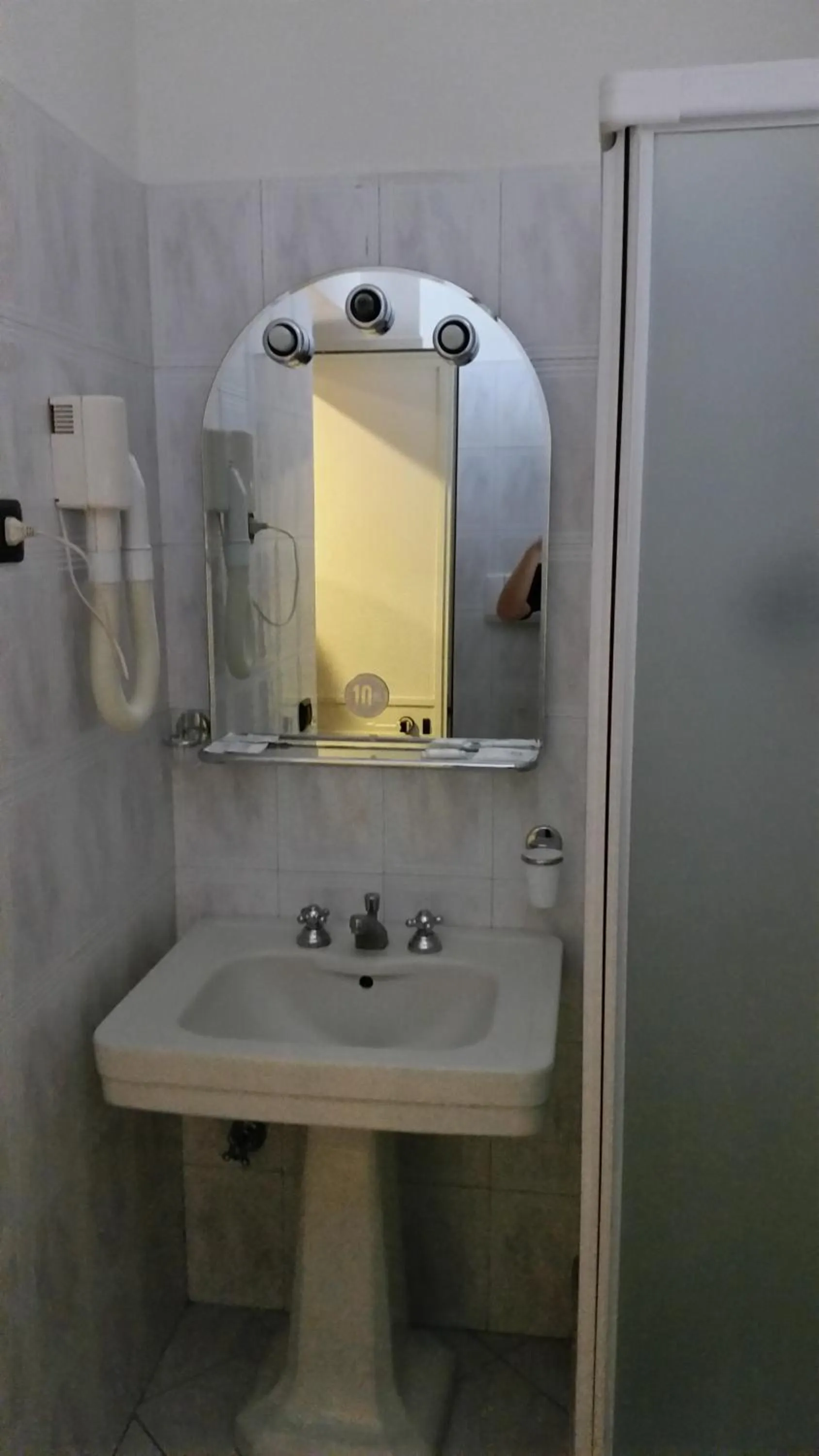 Bathroom in Hotel Croce Di Malta