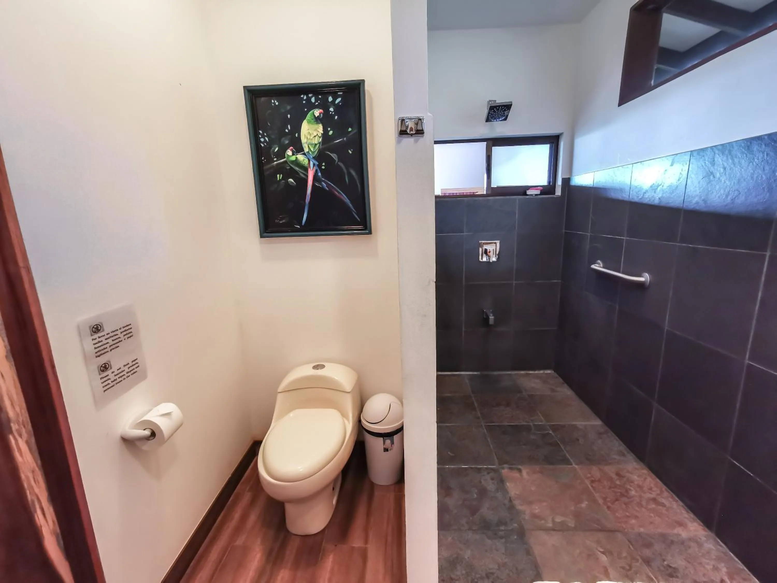Shower in Santa Juana Lodge & Nature Reserve