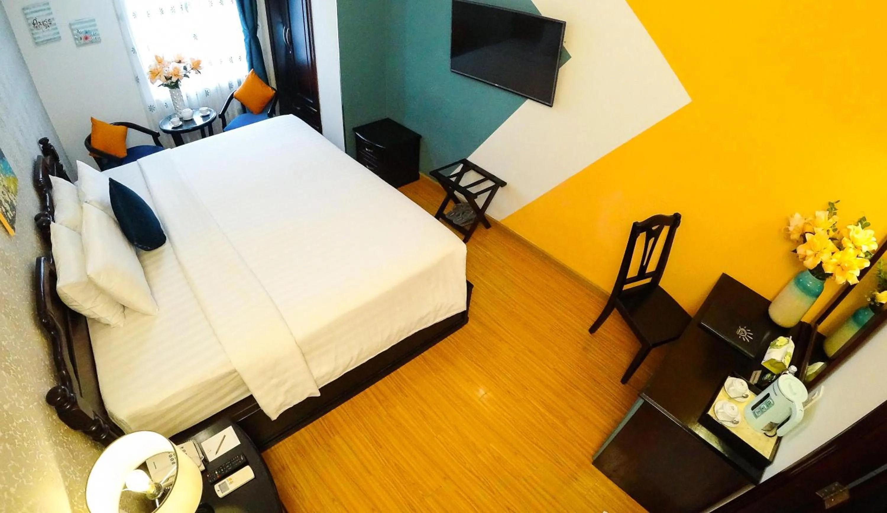 Bed in Sunrise Central Hotel