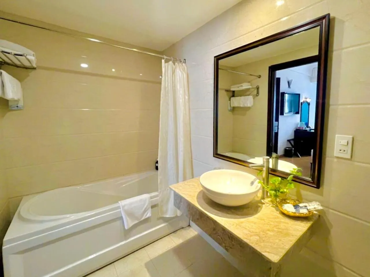 Sunrise Central Hotel