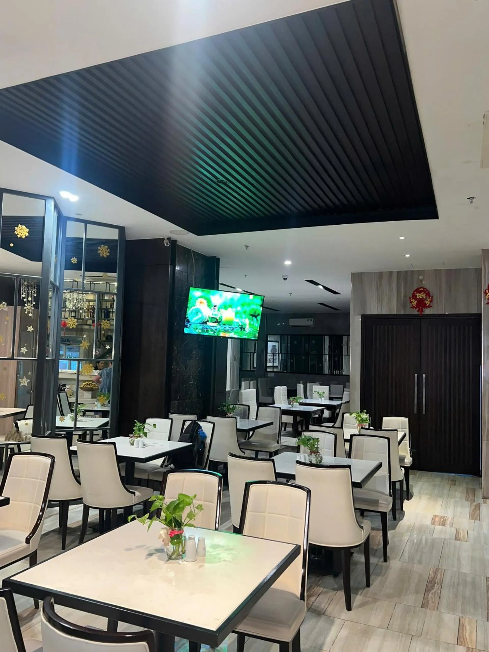 Sunrise Central Hotel