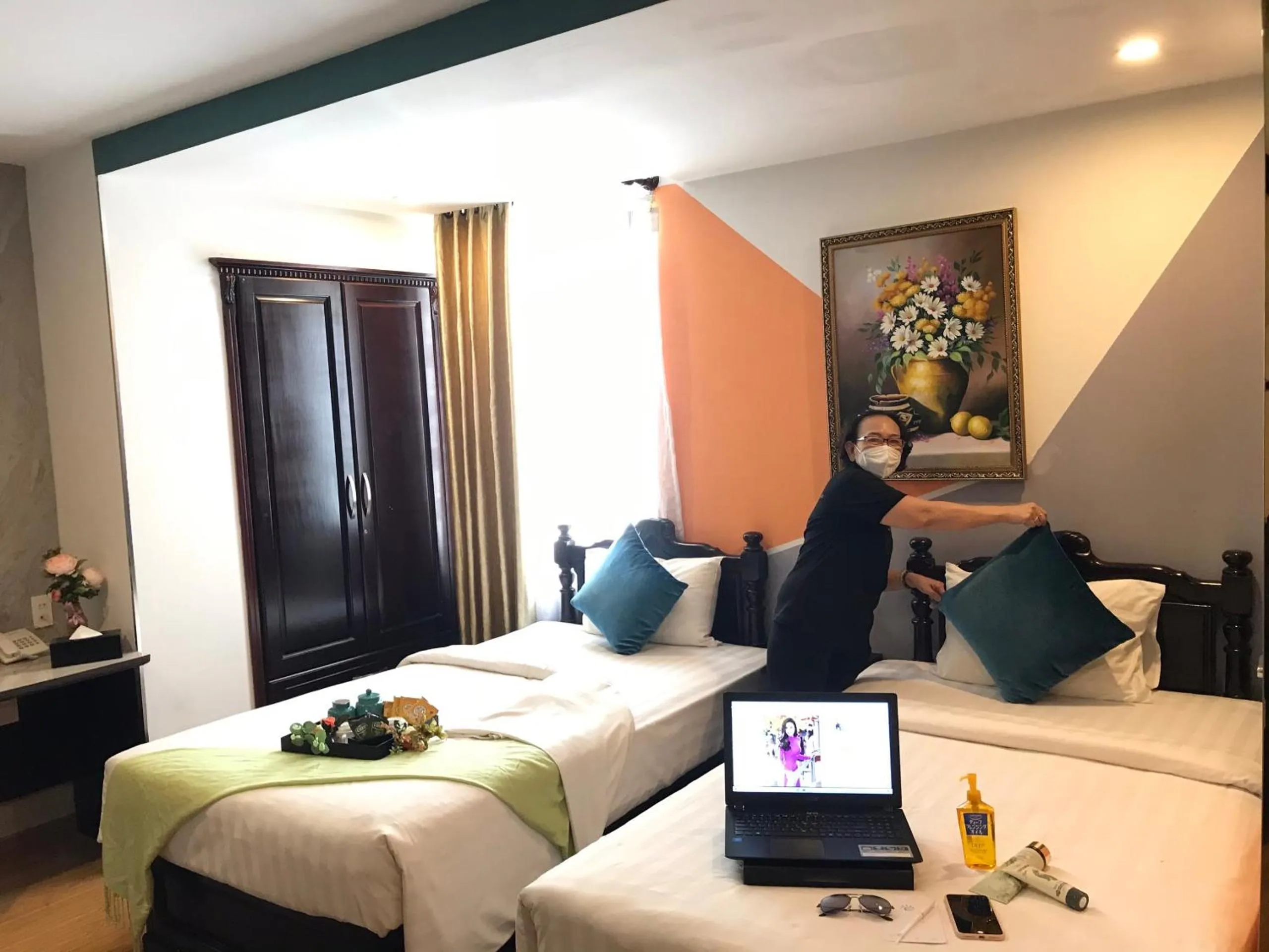 Bed in Sunrise Central Hotel