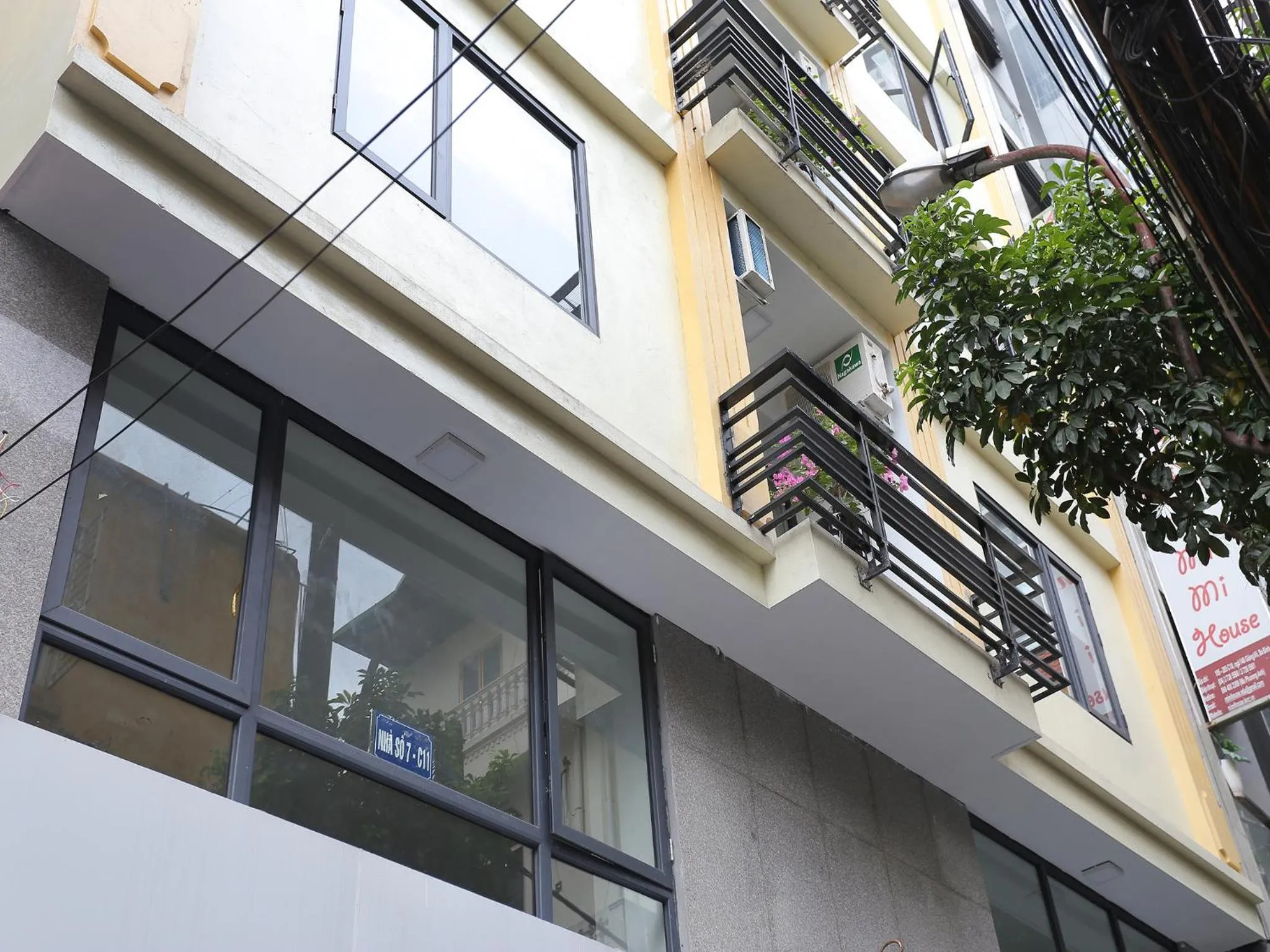 Property building in NYT Home Giang Vo